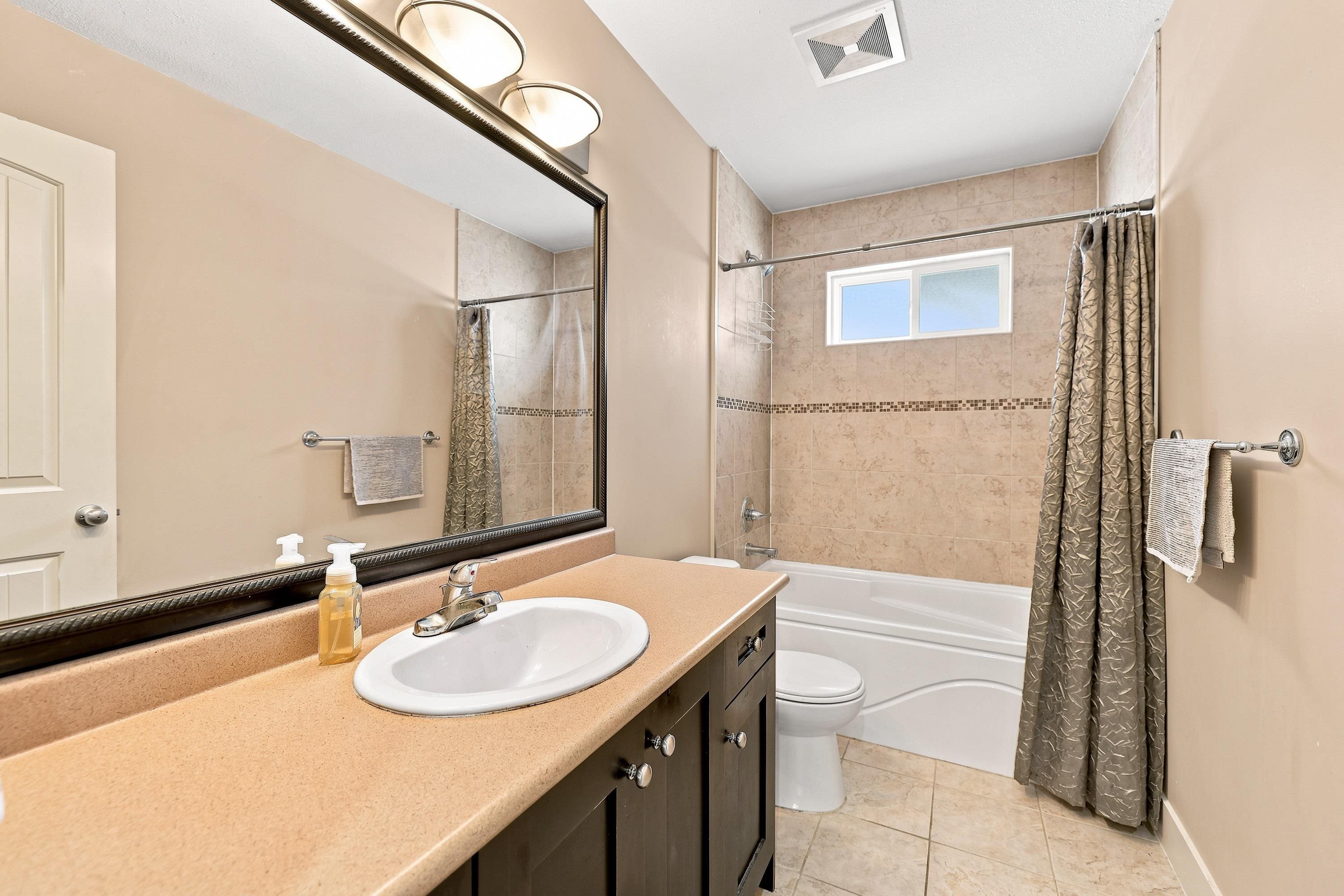 24176 104 Avenue, Maple Ridge, BC