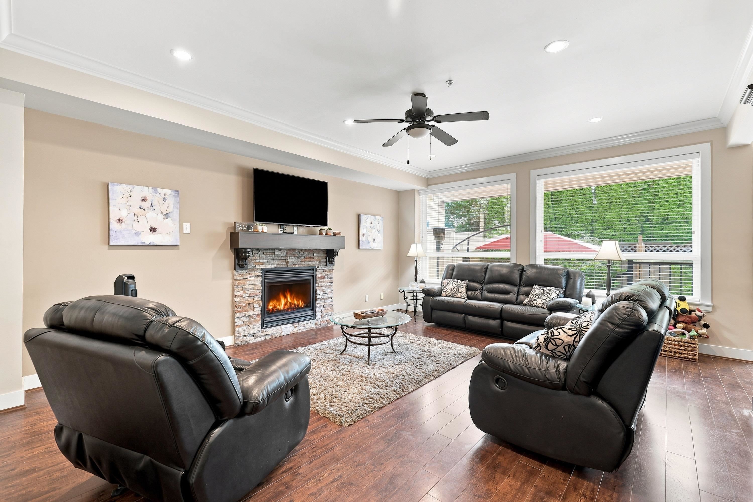 24176 104 Avenue, Maple Ridge, BC