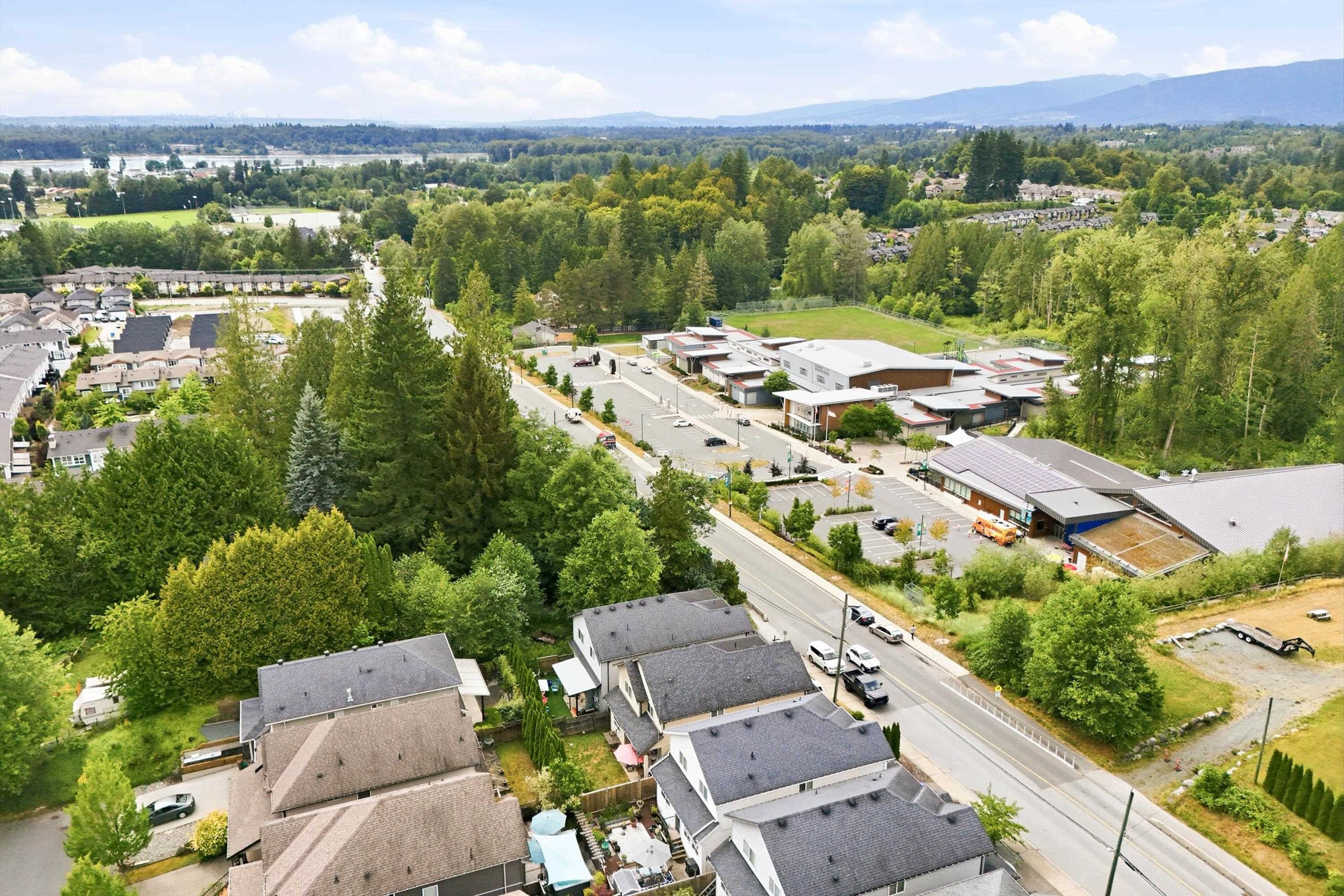 24176 104 Avenue, Maple Ridge, BC