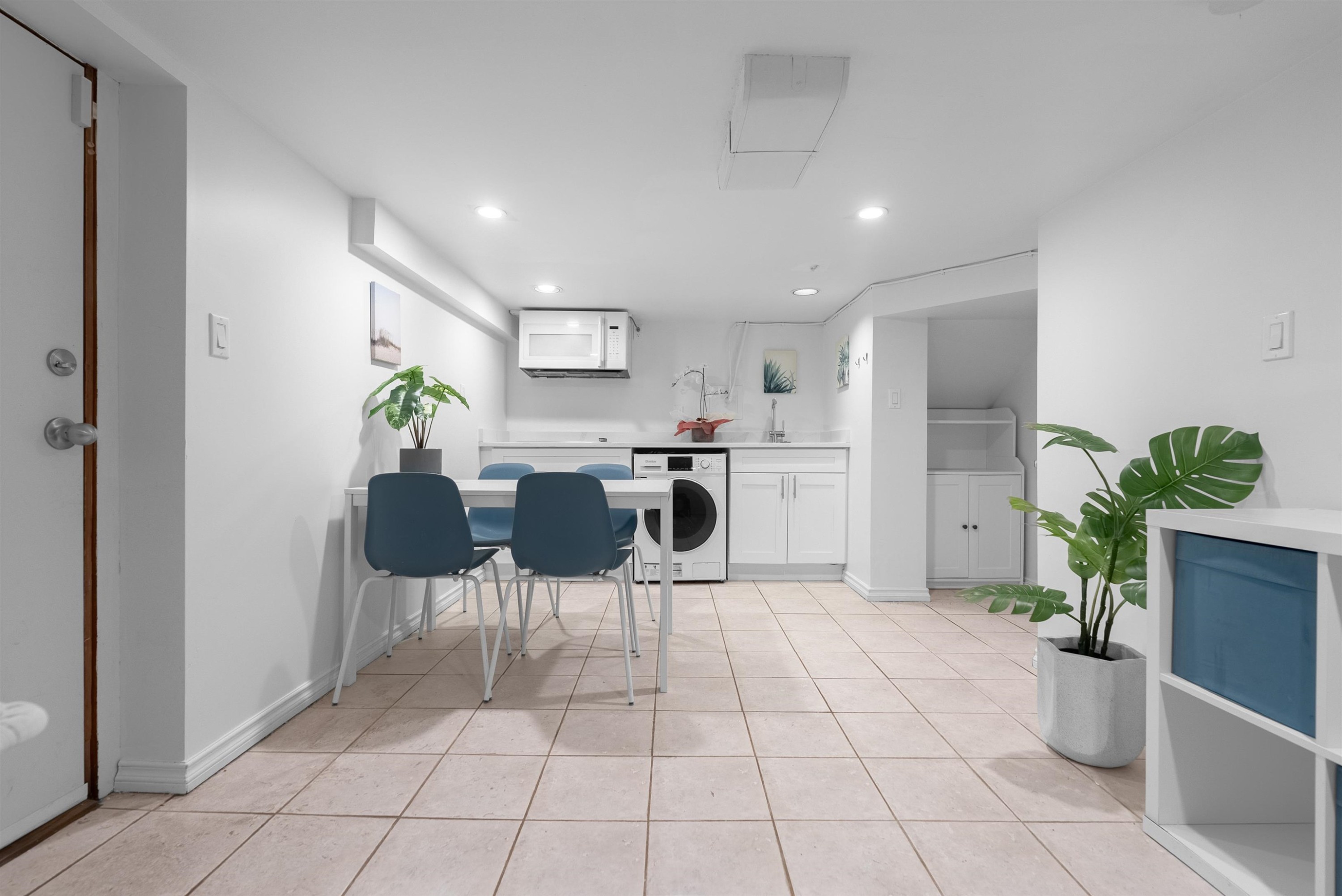 2426 34Th Avenue W, Vancouver, BC