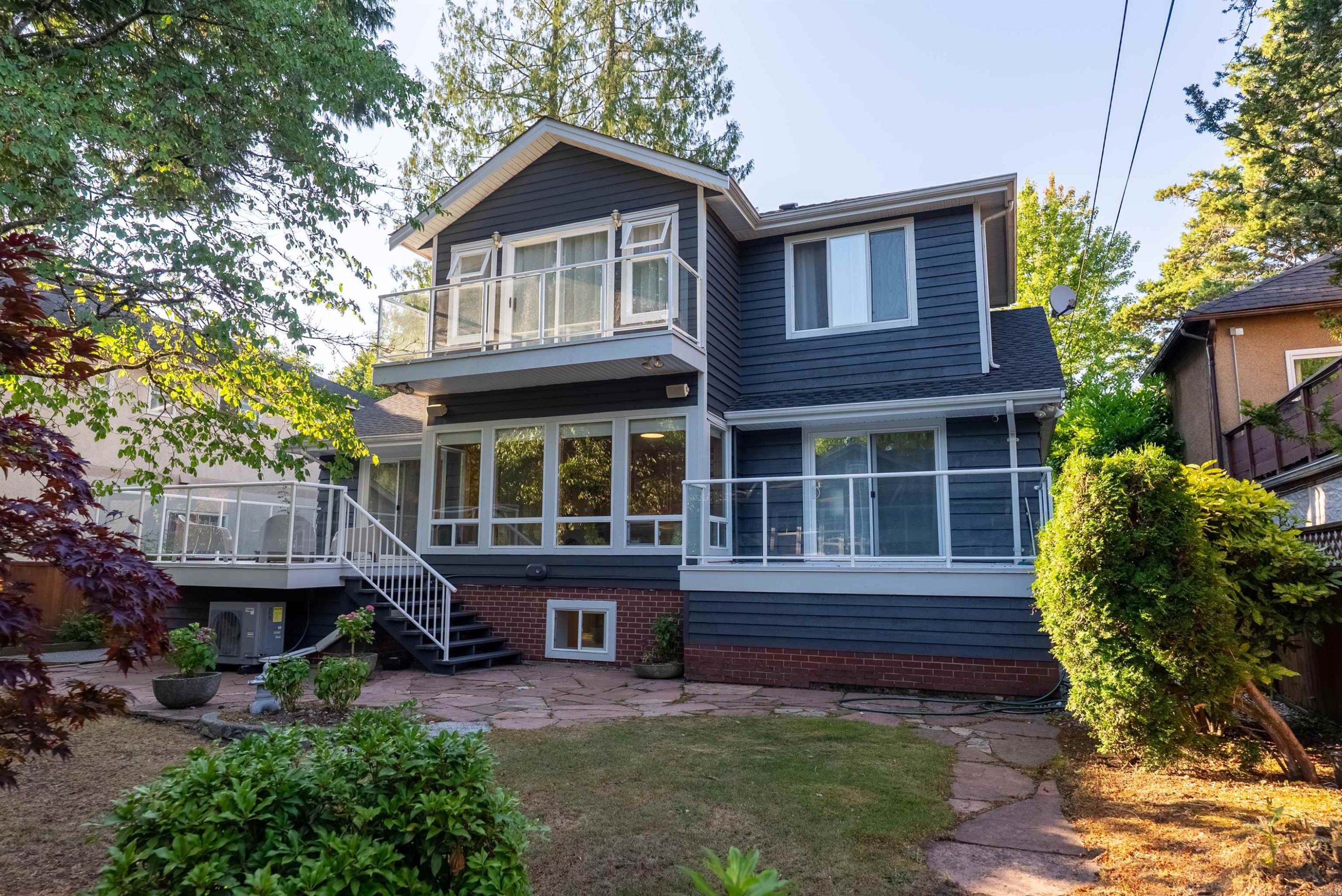 2426 34Th Avenue W, Vancouver, BC