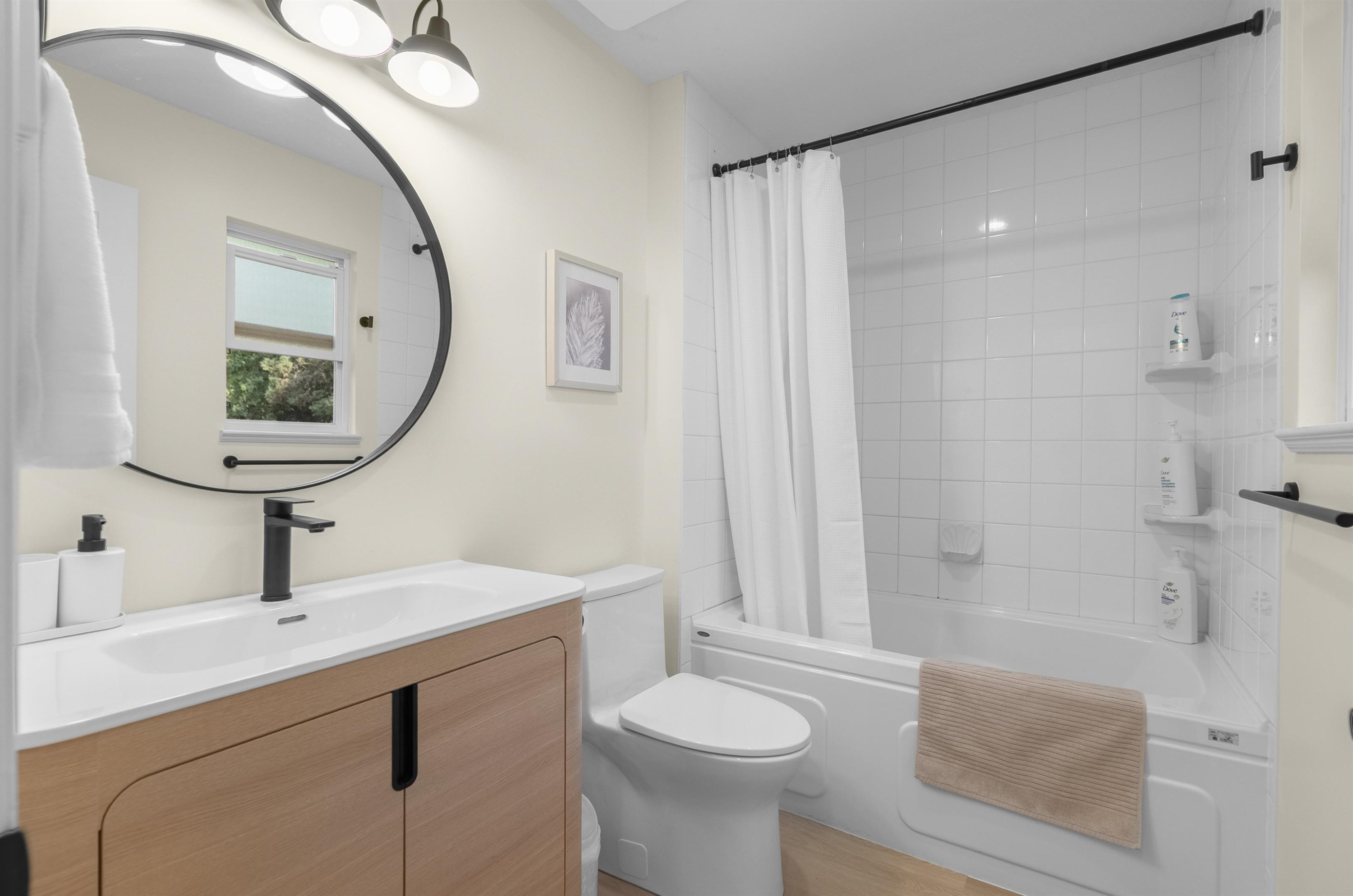 2426 34Th Avenue W, Vancouver, BC