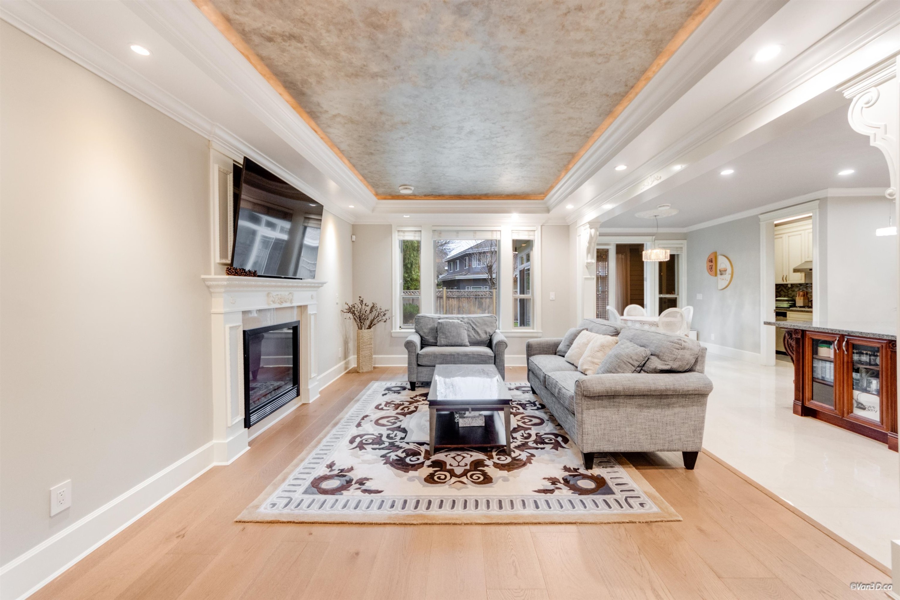 5011 Colbeck Road, Richmond, BC - Indoor Photo Showing Living Room With Fireplace