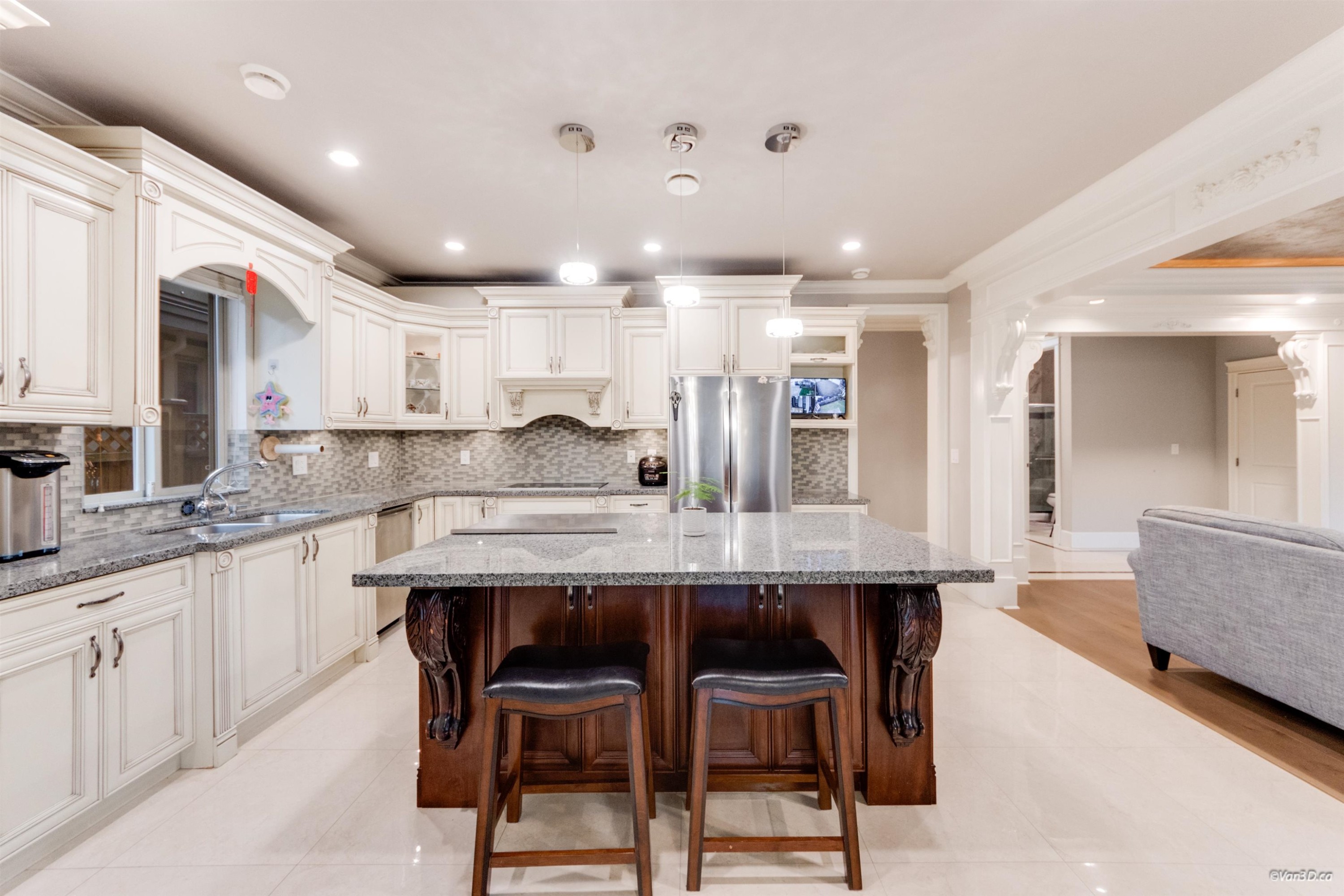 5011 Colbeck Road, Richmond, BC - Indoor Photo Showing Kitchen With Upgraded Kitchen