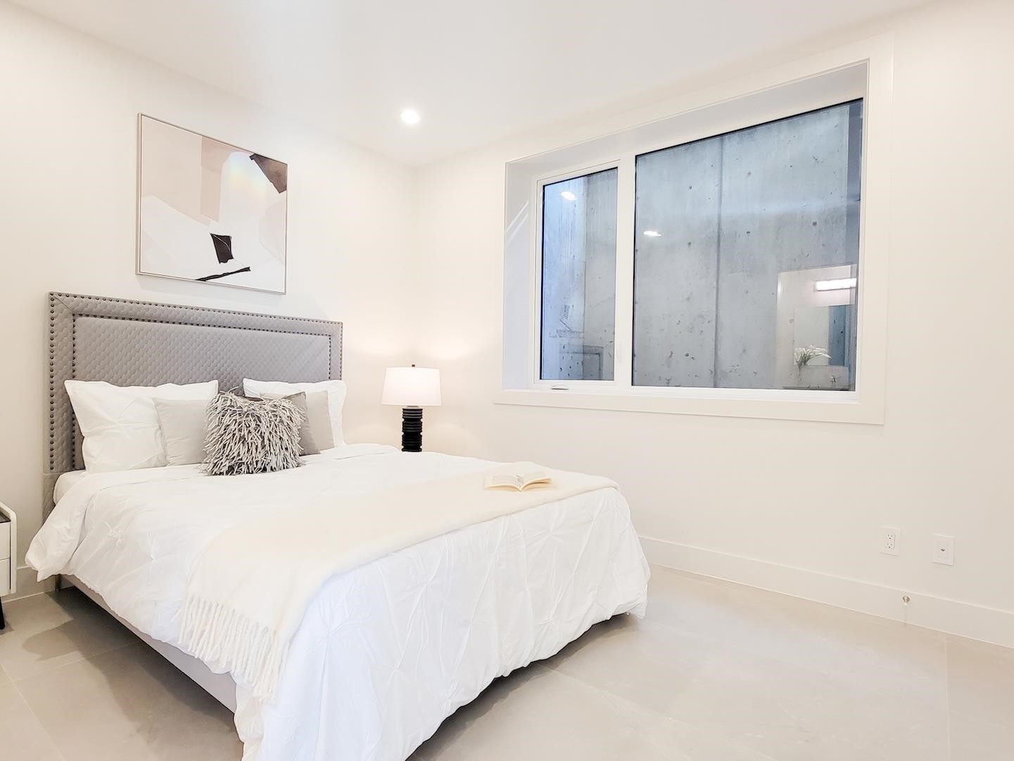 2141 Jefferson Avenue, West Vancouver, BC - Indoor Photo Showing Bedroom