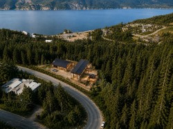 1121 Copper Drive Squamish, BC V8B 1J2