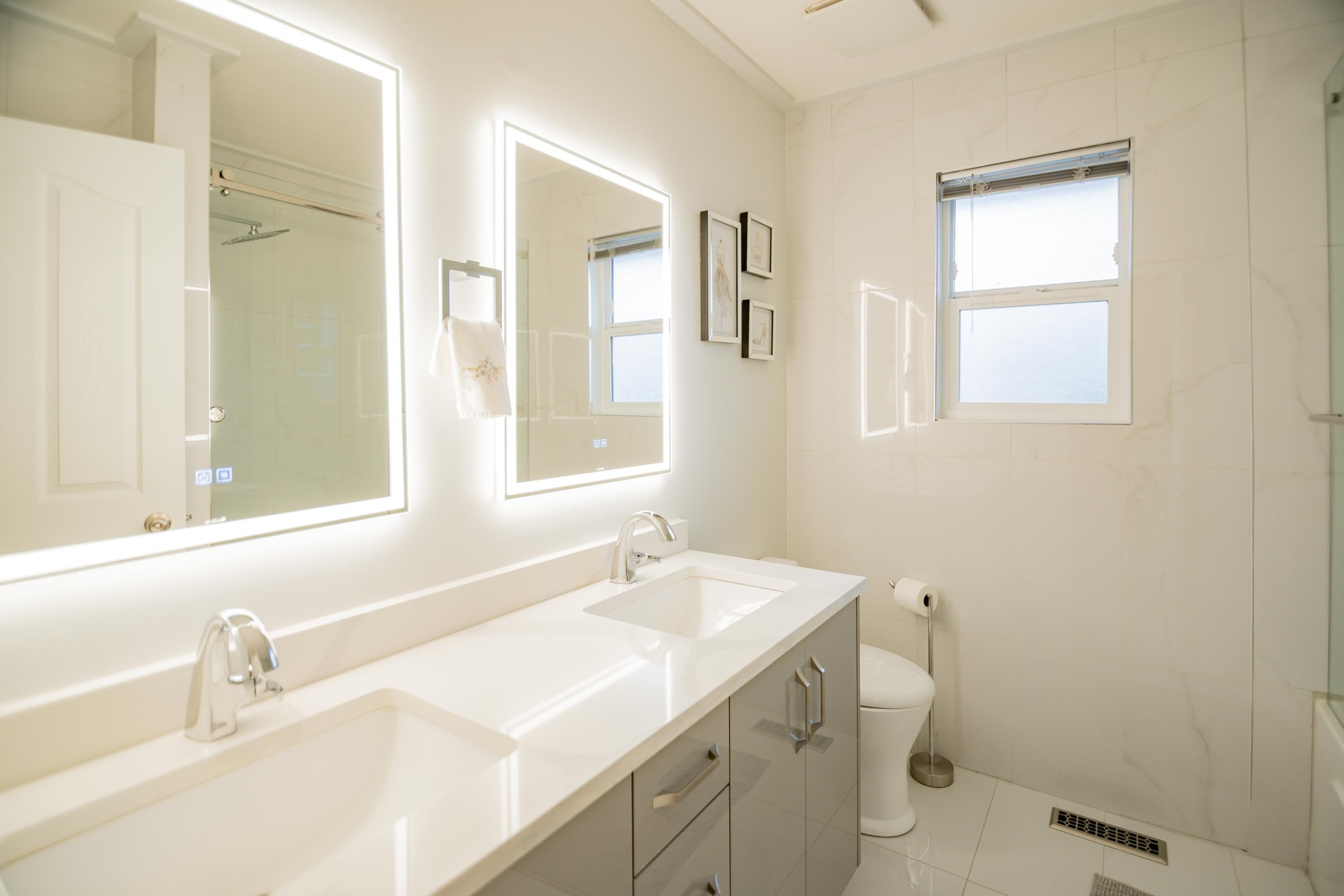 23717 110 Avenue, Maple Ridge, BC - Indoor Photo Showing Bathroom