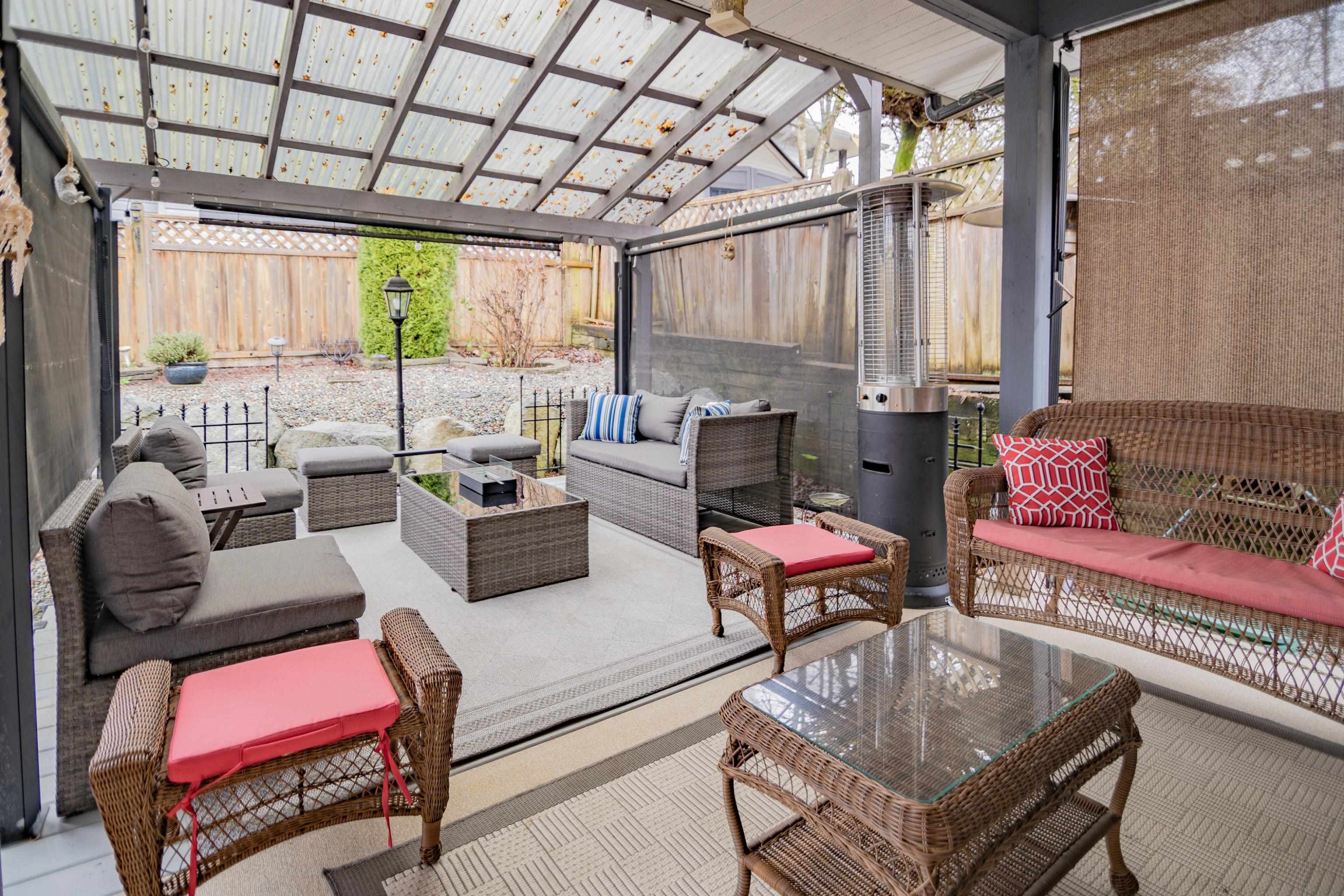 23717 110 Avenue, Maple Ridge, BC - With Deck Patio Veranda With Exterior