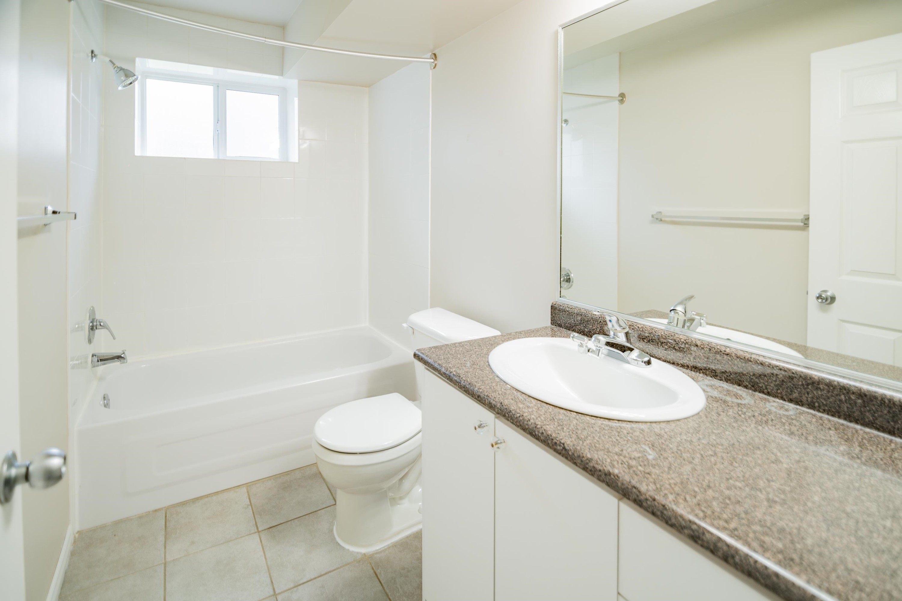 23717 110 Avenue, Maple Ridge, BC - Indoor Photo Showing Bathroom