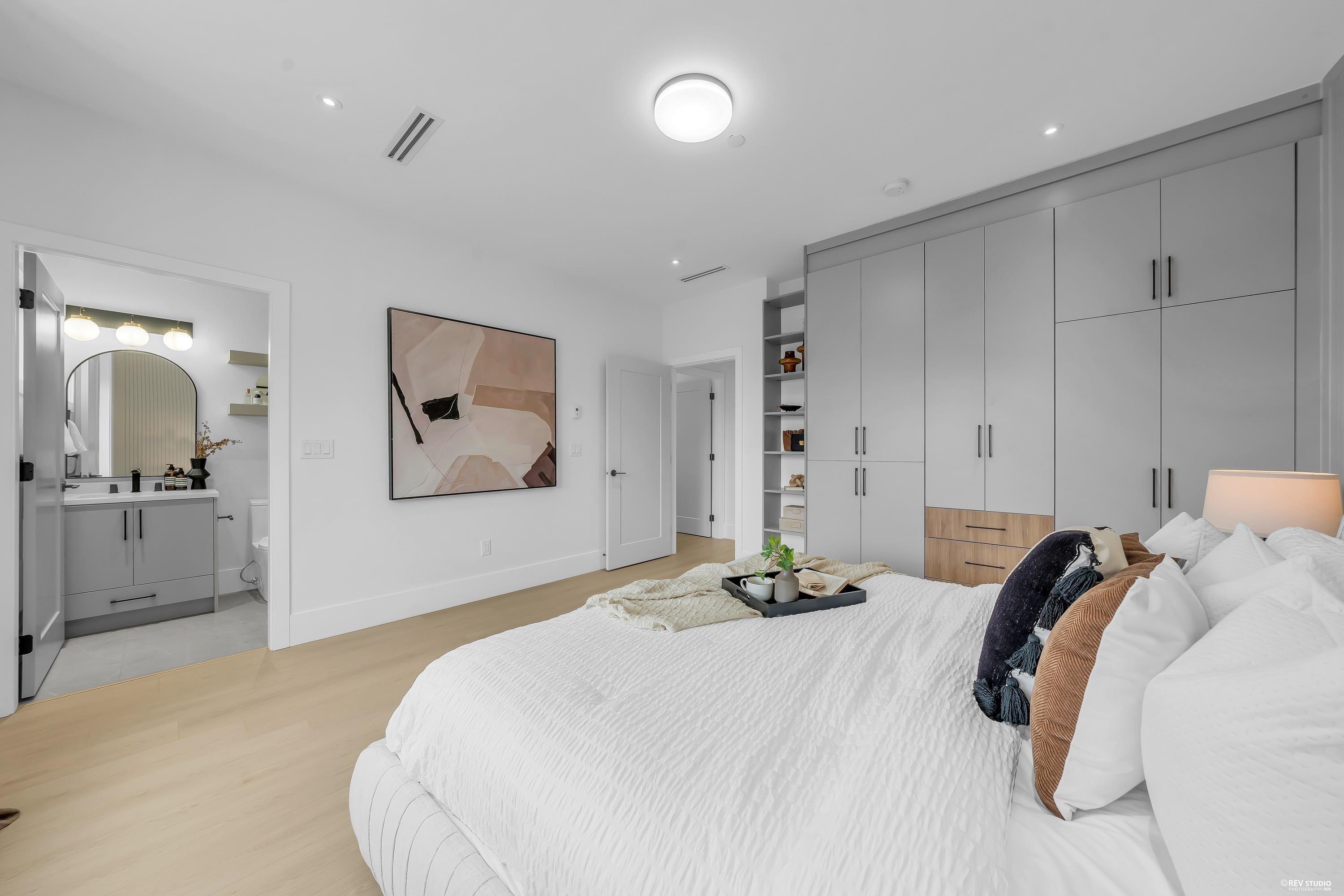 2-3627 45Th Avenue E, Vancouver, BC - Indoor Photo Showing Bedroom