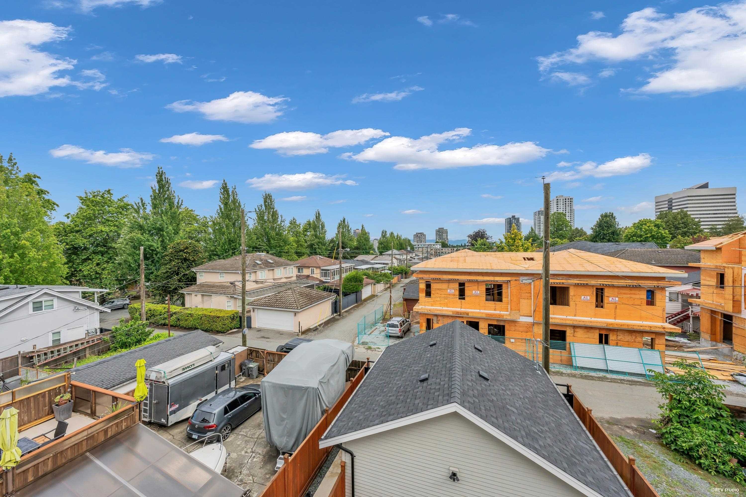 2-3627 45Th Avenue E, Vancouver, BC - Outdoor