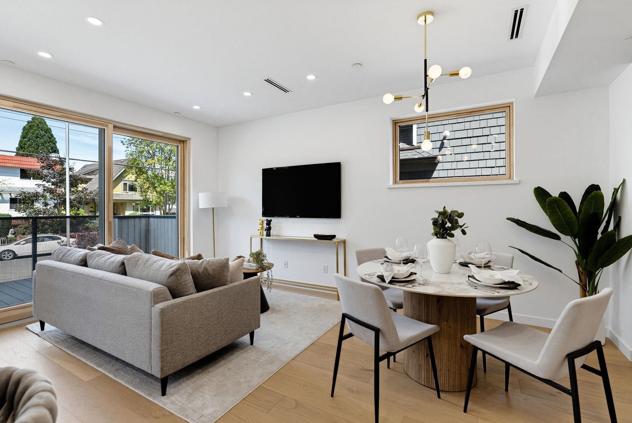 1-60 17Th Avenue E, Vancouver, BC