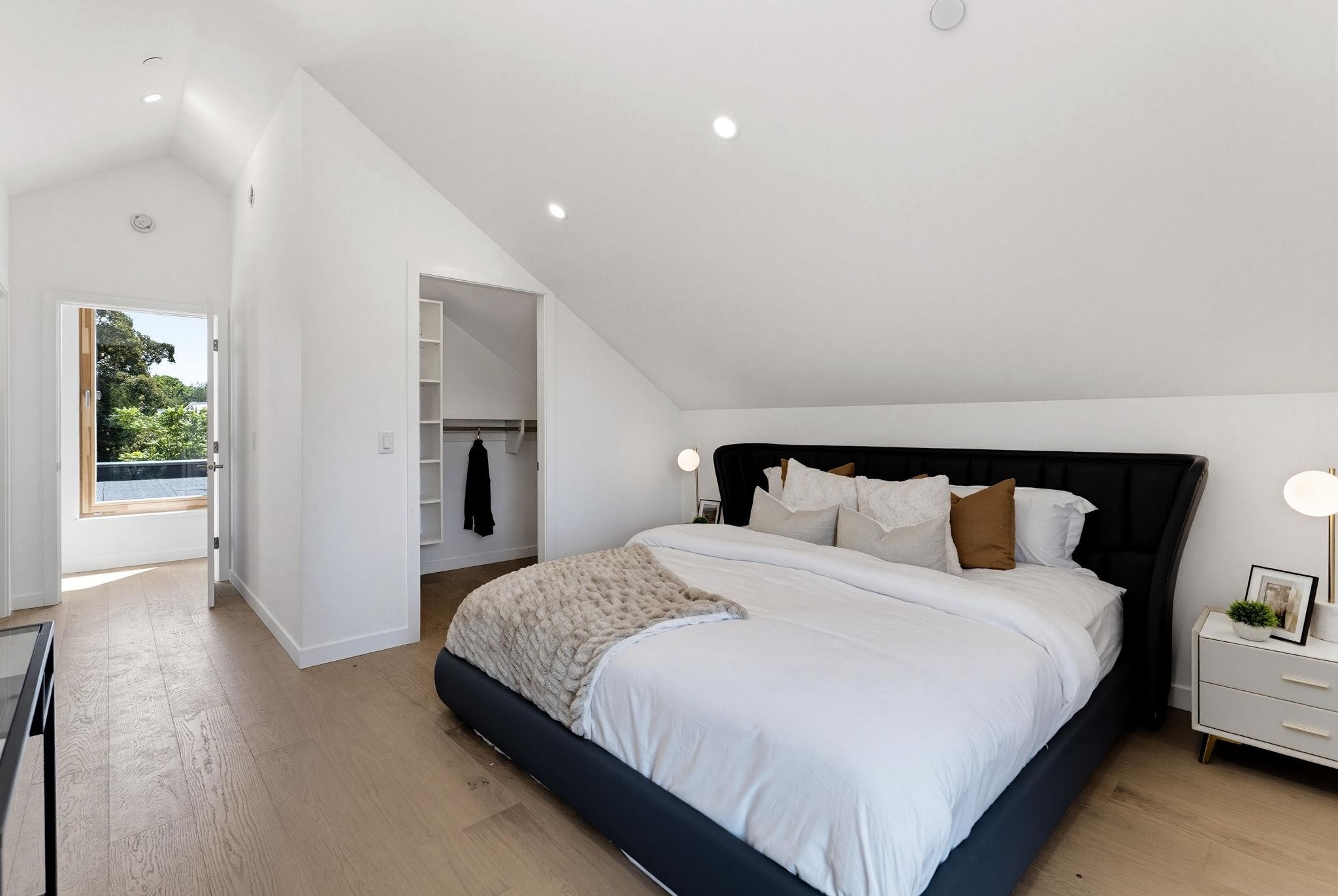 1-60 17Th Avenue E, Vancouver, BC