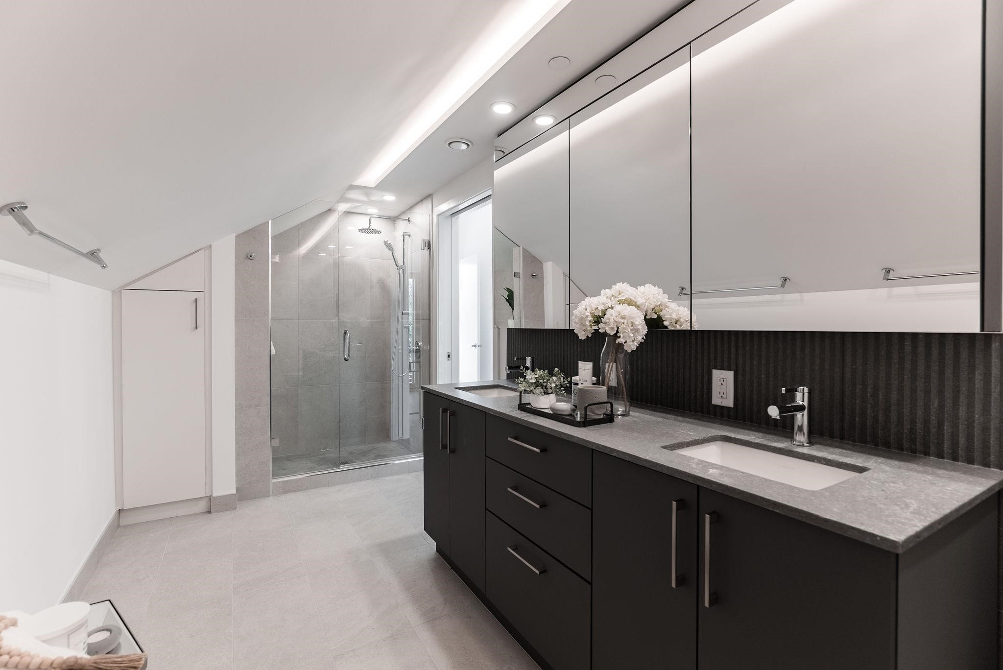 1-60 17Th Avenue E, Vancouver, BC