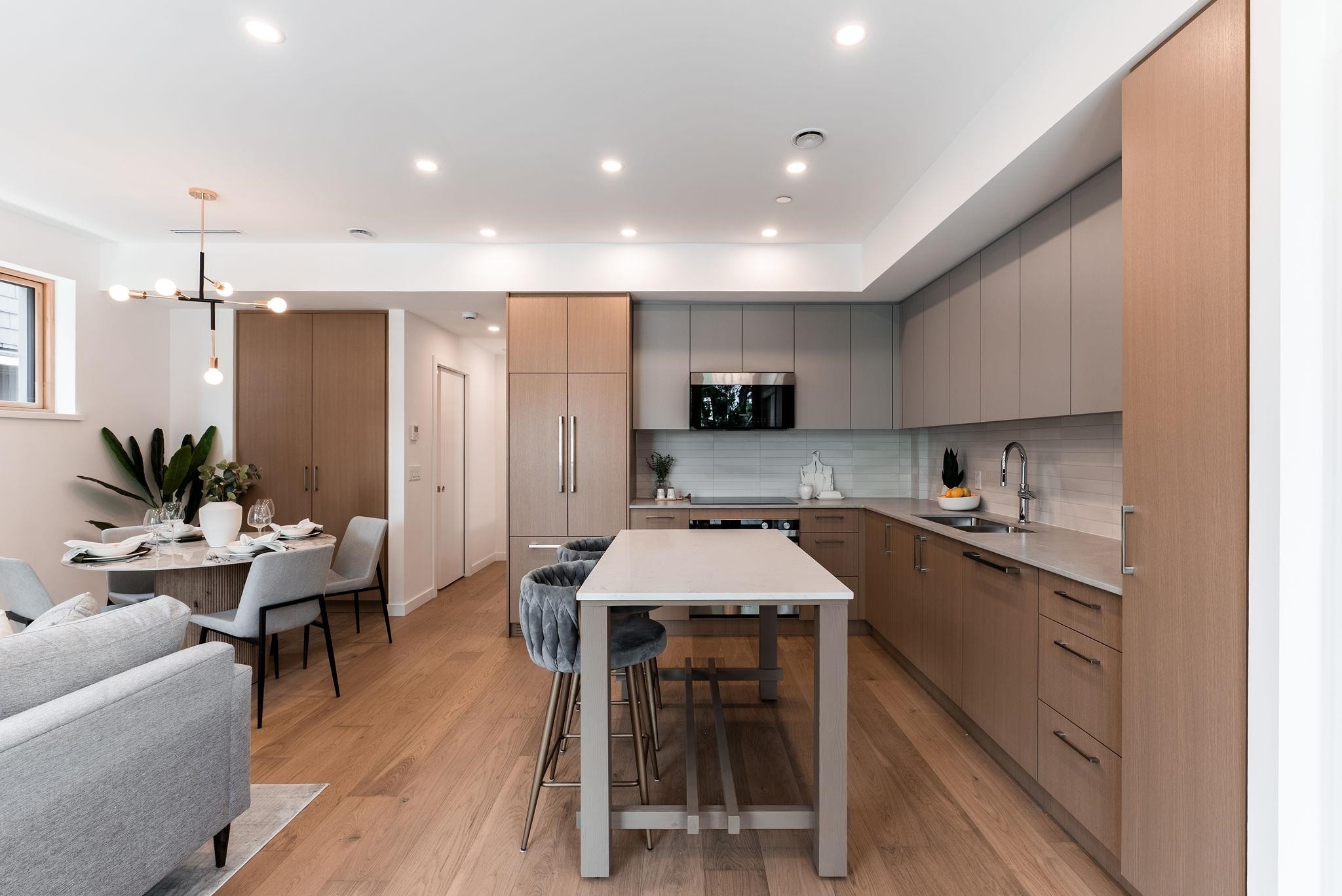 1-60 17Th Avenue E, Vancouver, BC