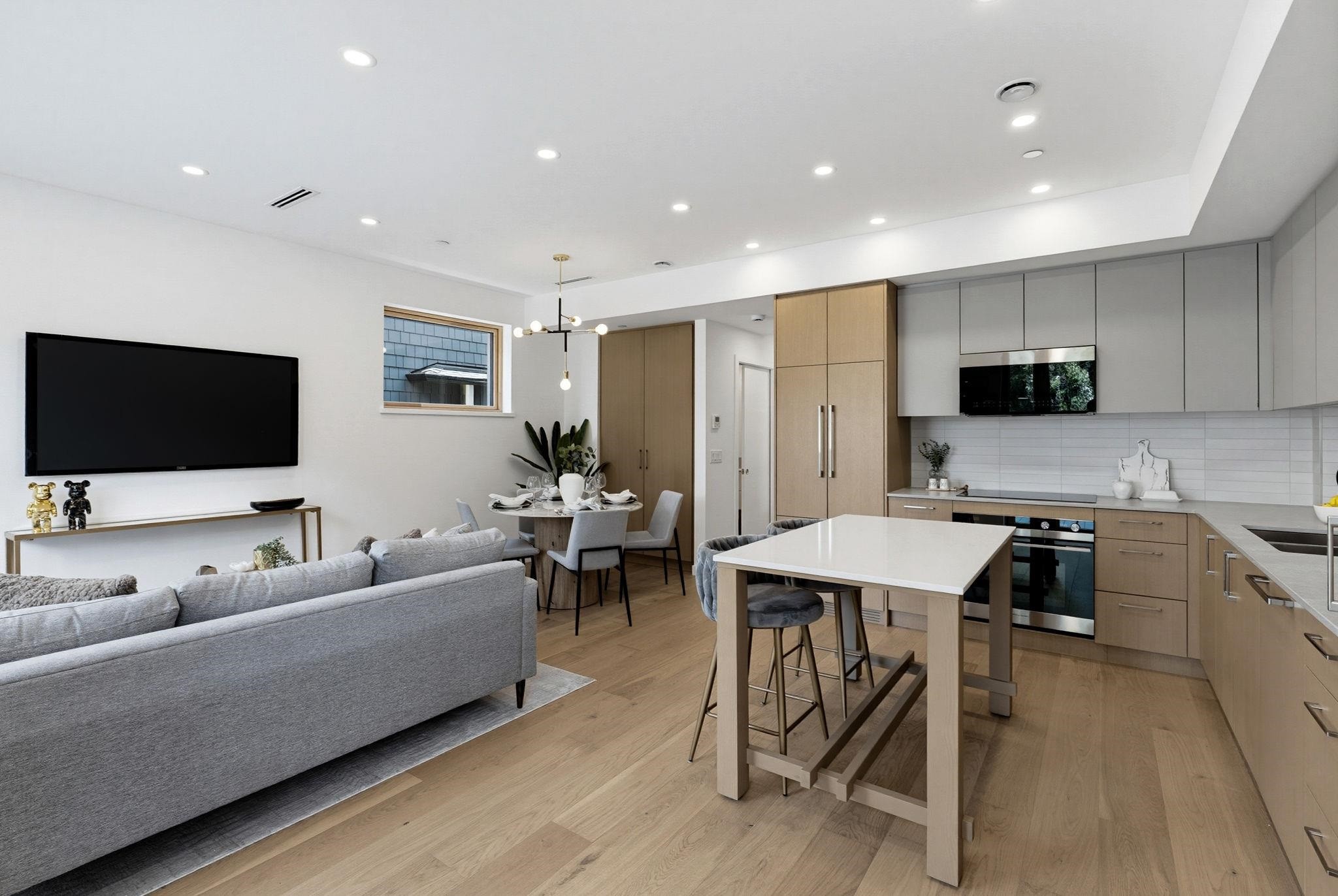1-60 17Th Avenue E, Vancouver, BC