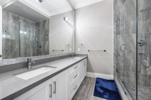 7751 Eperson Road, Richmond, BC - Indoor Photo Showing Bathroom