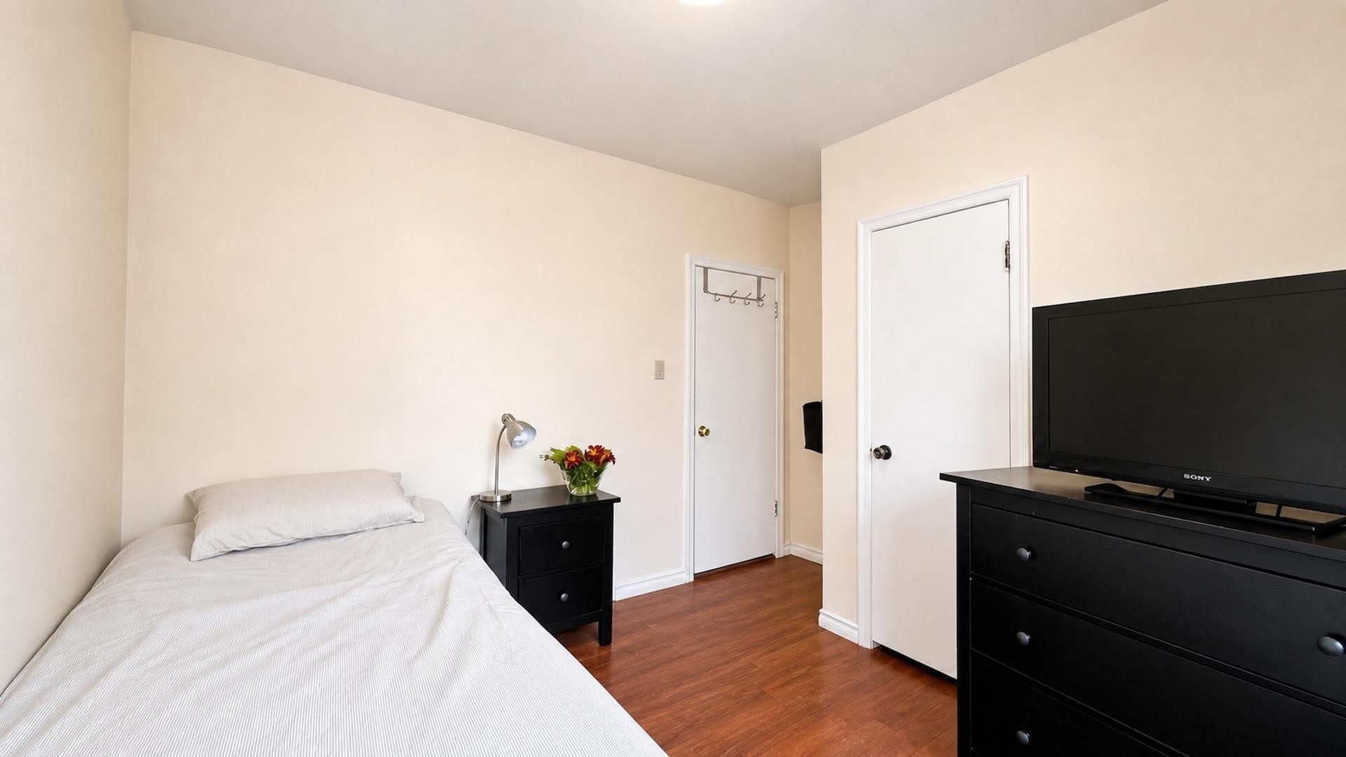 2965 8Th Avenue E, Vancouver, BC