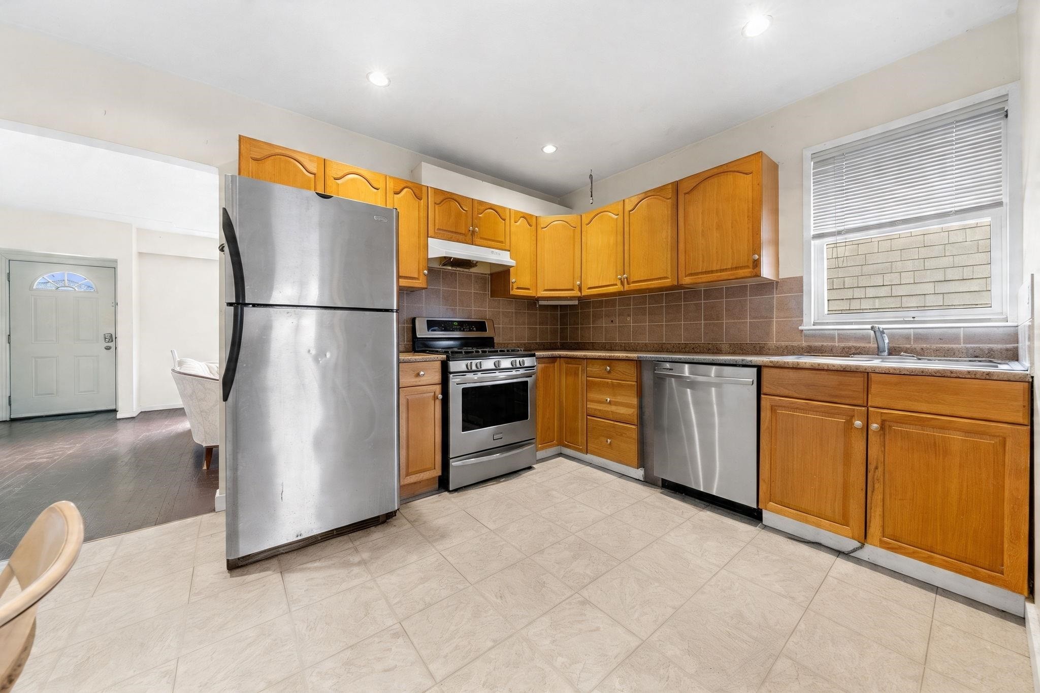 339 41St Avenue E, Vancouver, BC