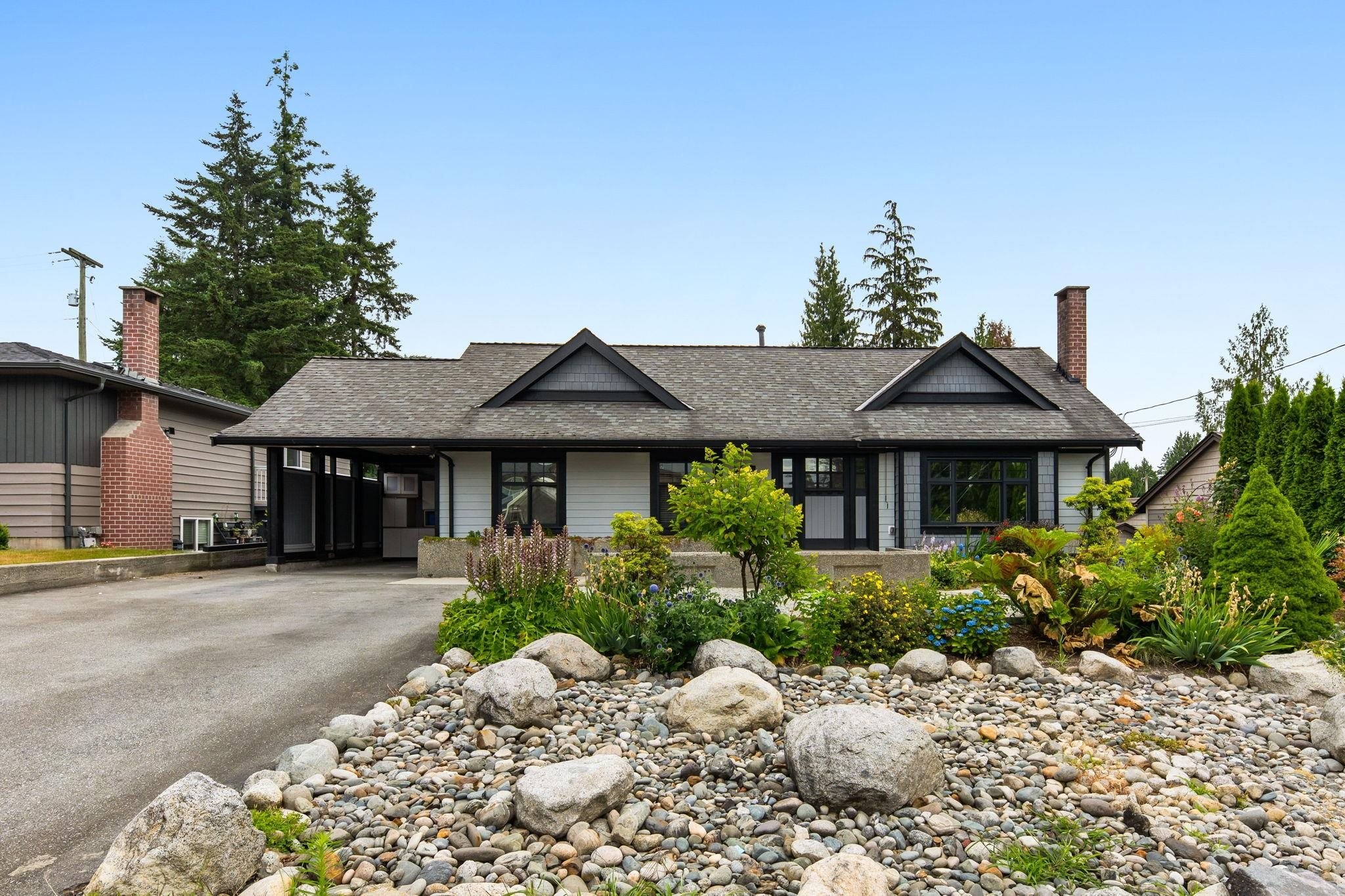 1660 Charland Avenue, Coquitlam, BC