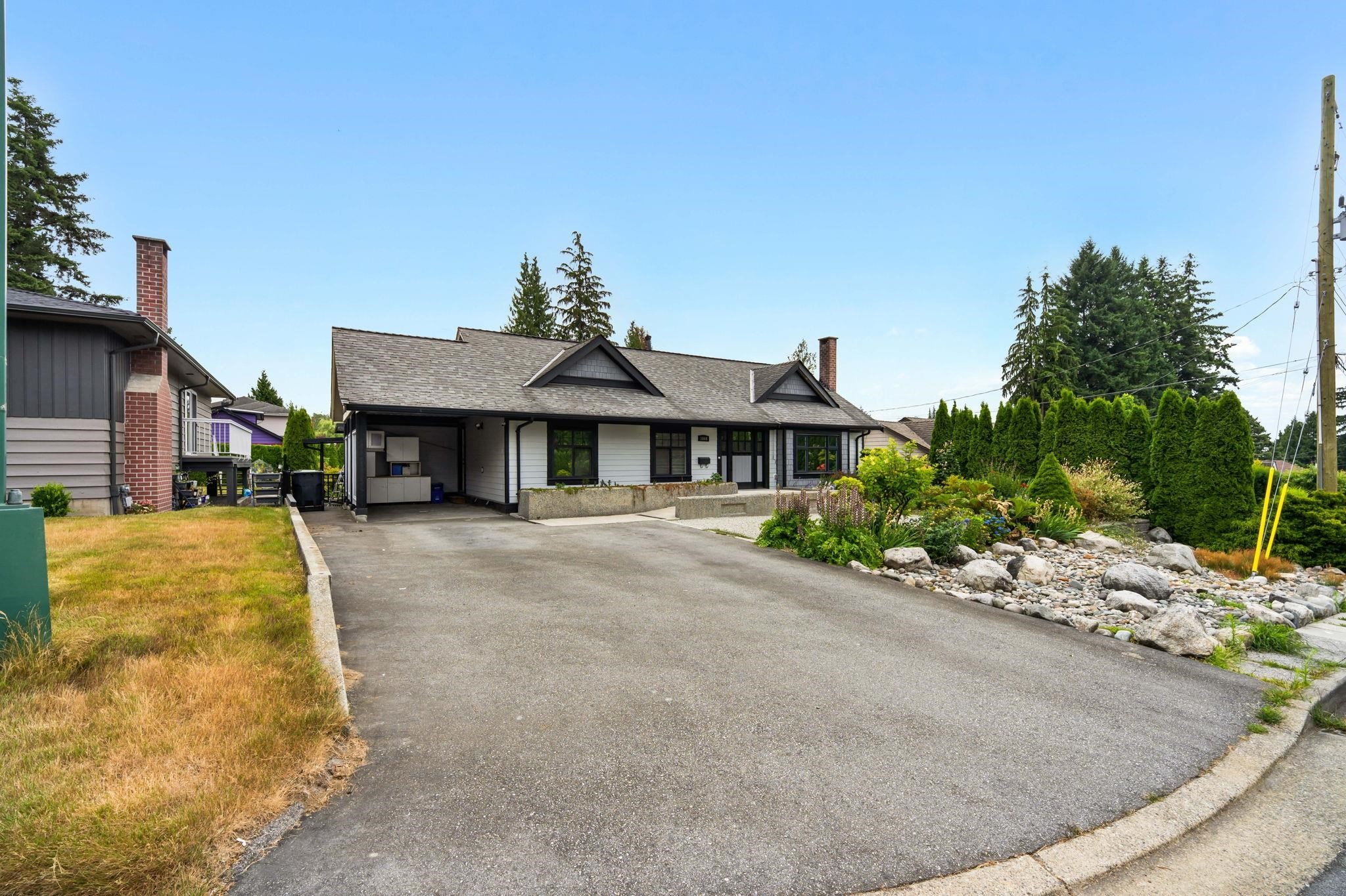 1660 Charland Avenue, Coquitlam, BC