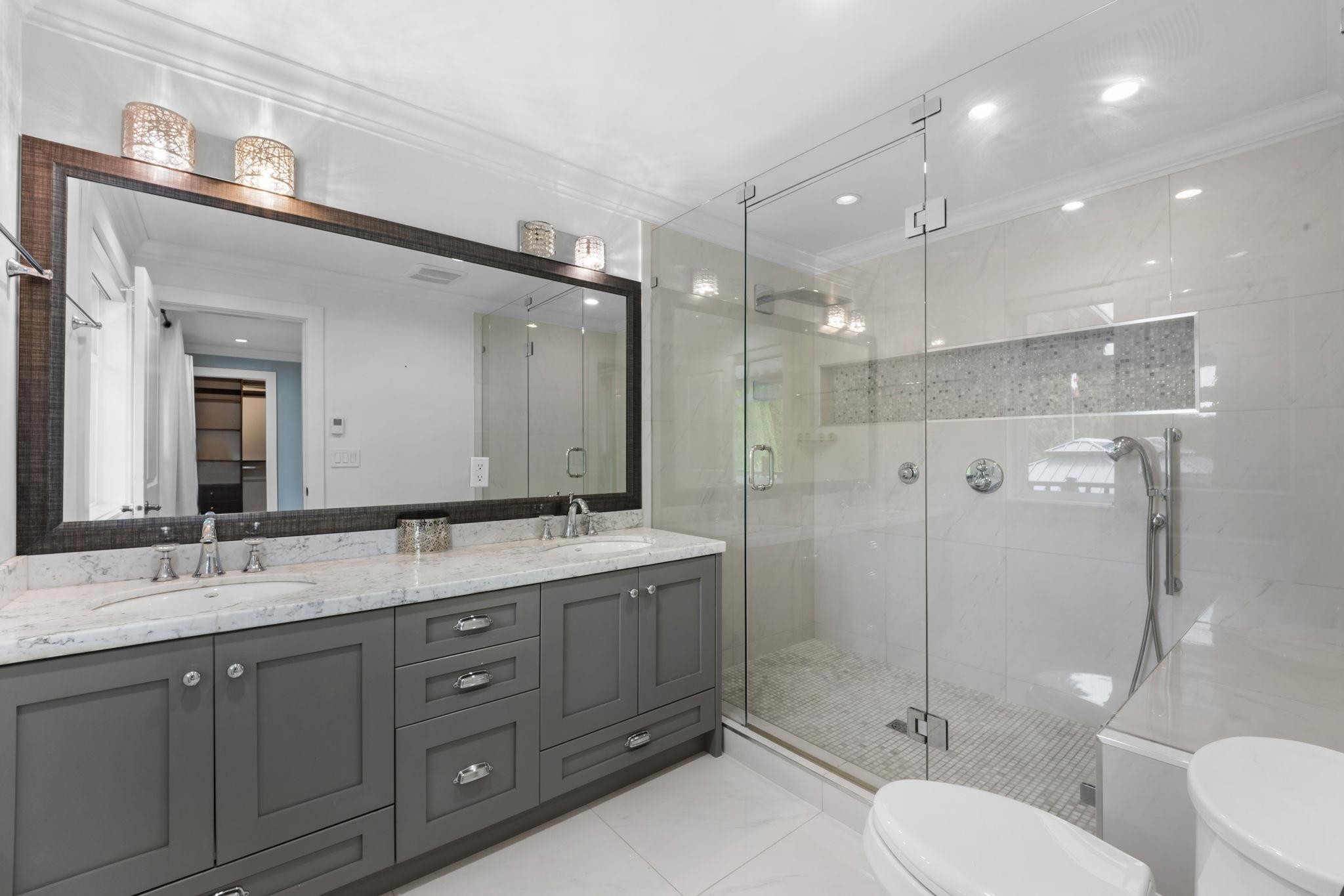 1660 Charland Avenue, Coquitlam, BC