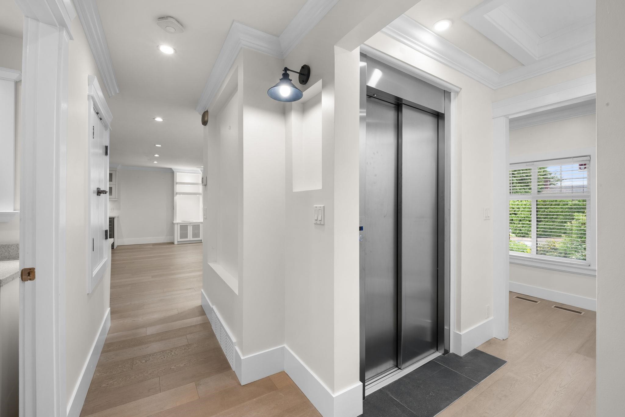 1660 Charland Avenue, Coquitlam, BC