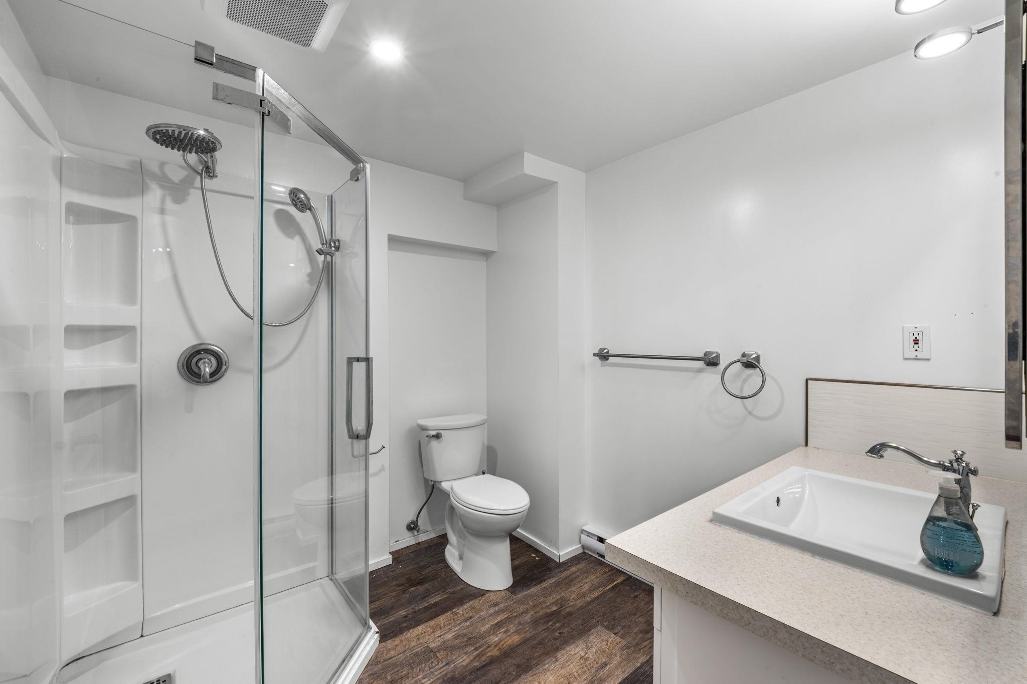 1660 Charland Avenue, Coquitlam, BC