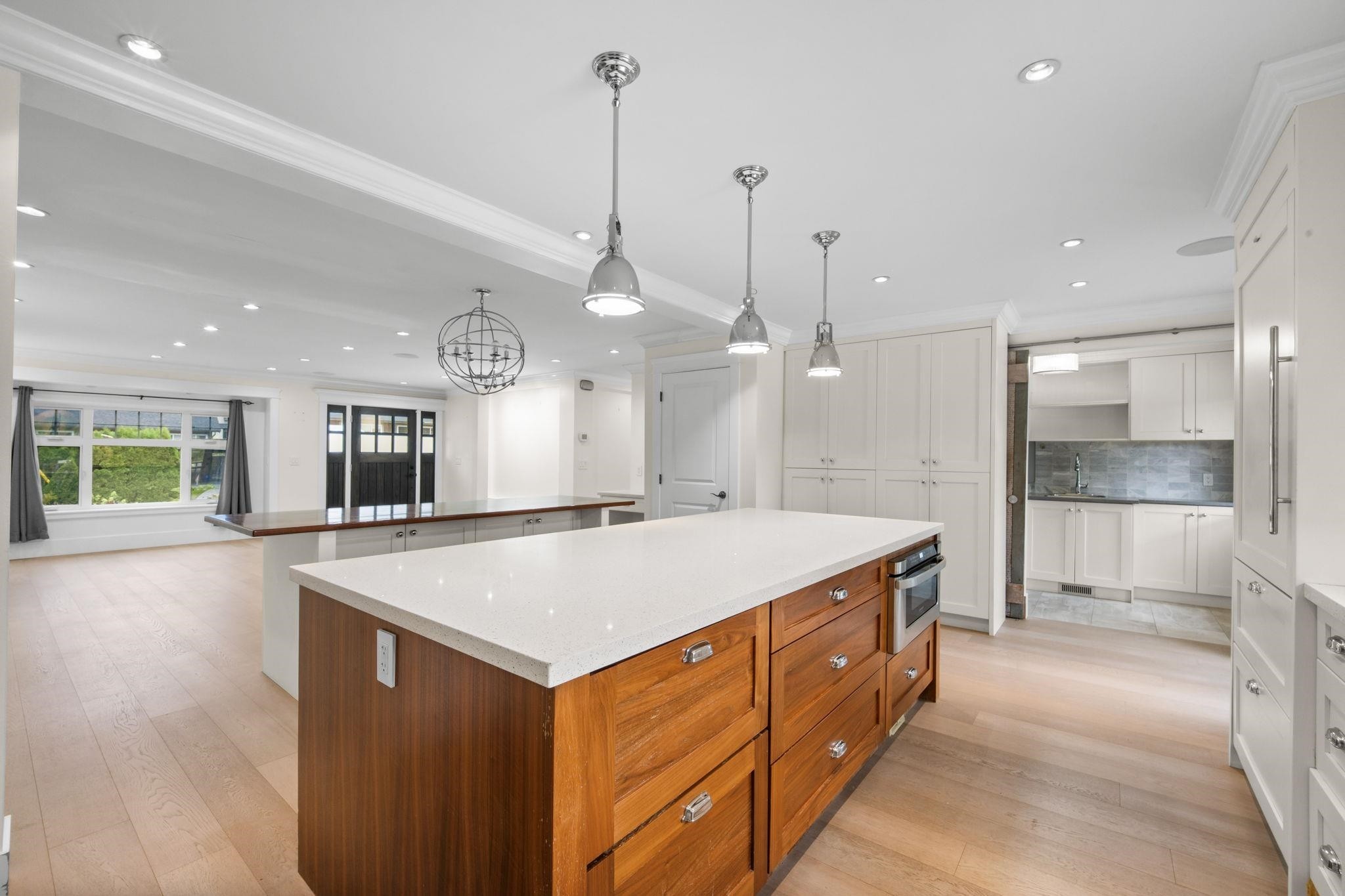 1660 Charland Avenue, Coquitlam, BC