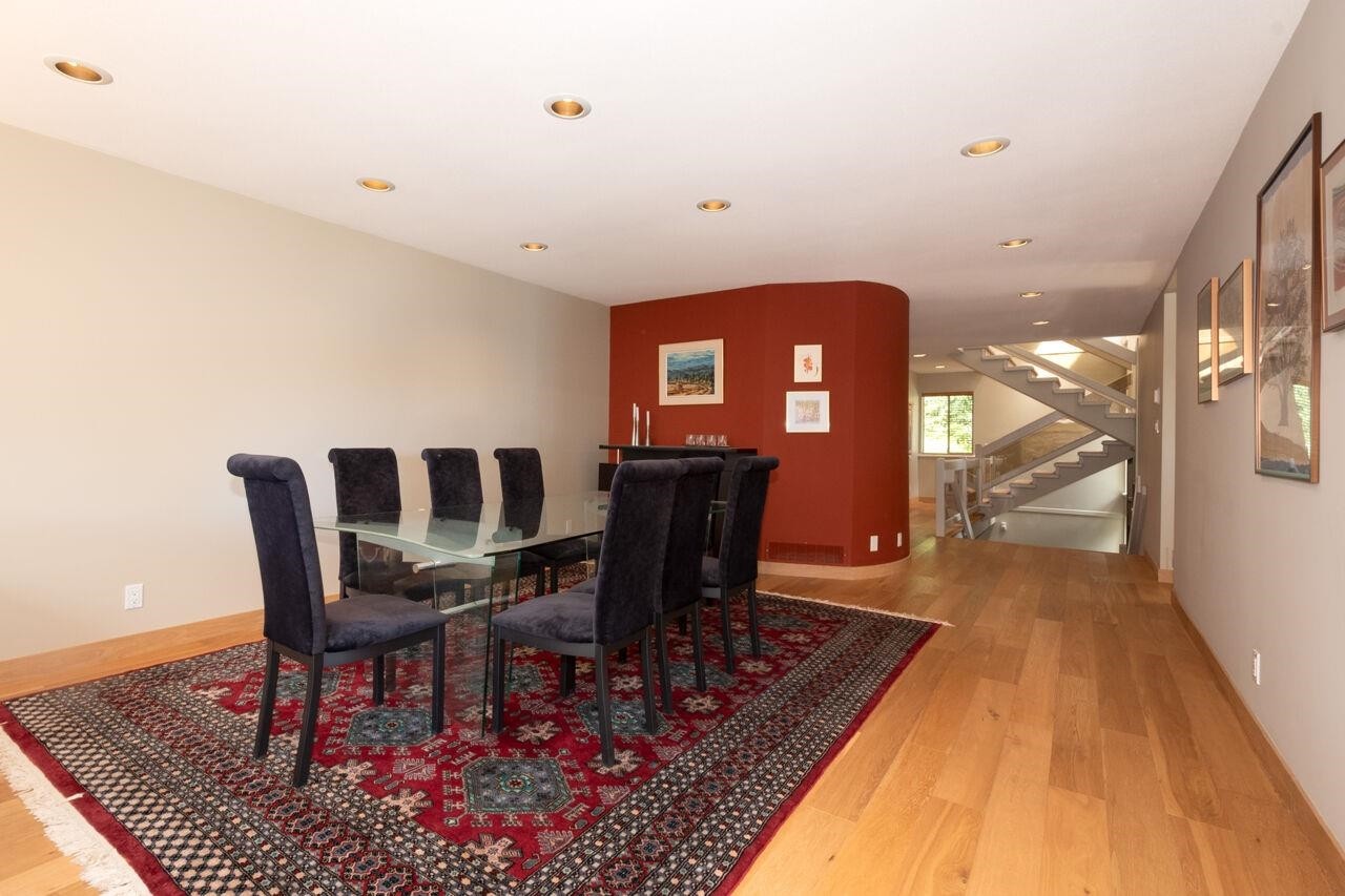 4895 Northwood Drive, West Vancouver, BC - Indoor