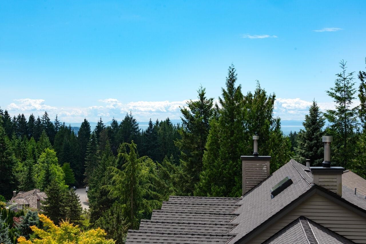 4895 Northwood Drive, West Vancouver, BC - Outdoor With View