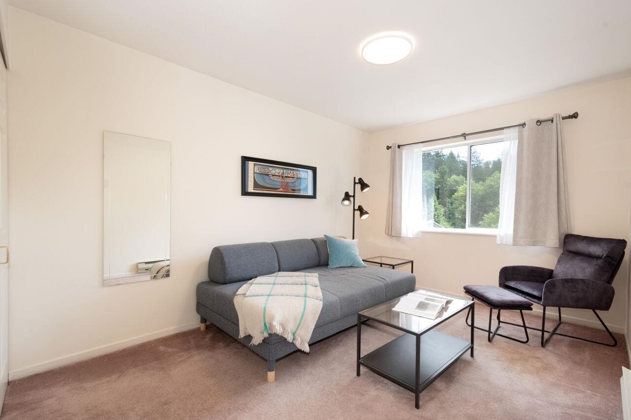 4895 Northwood Drive, West Vancouver, BC - Indoor Photo Showing Other Room