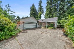 12495 Carlton Street Maple Ridge, BC V4R 2H9