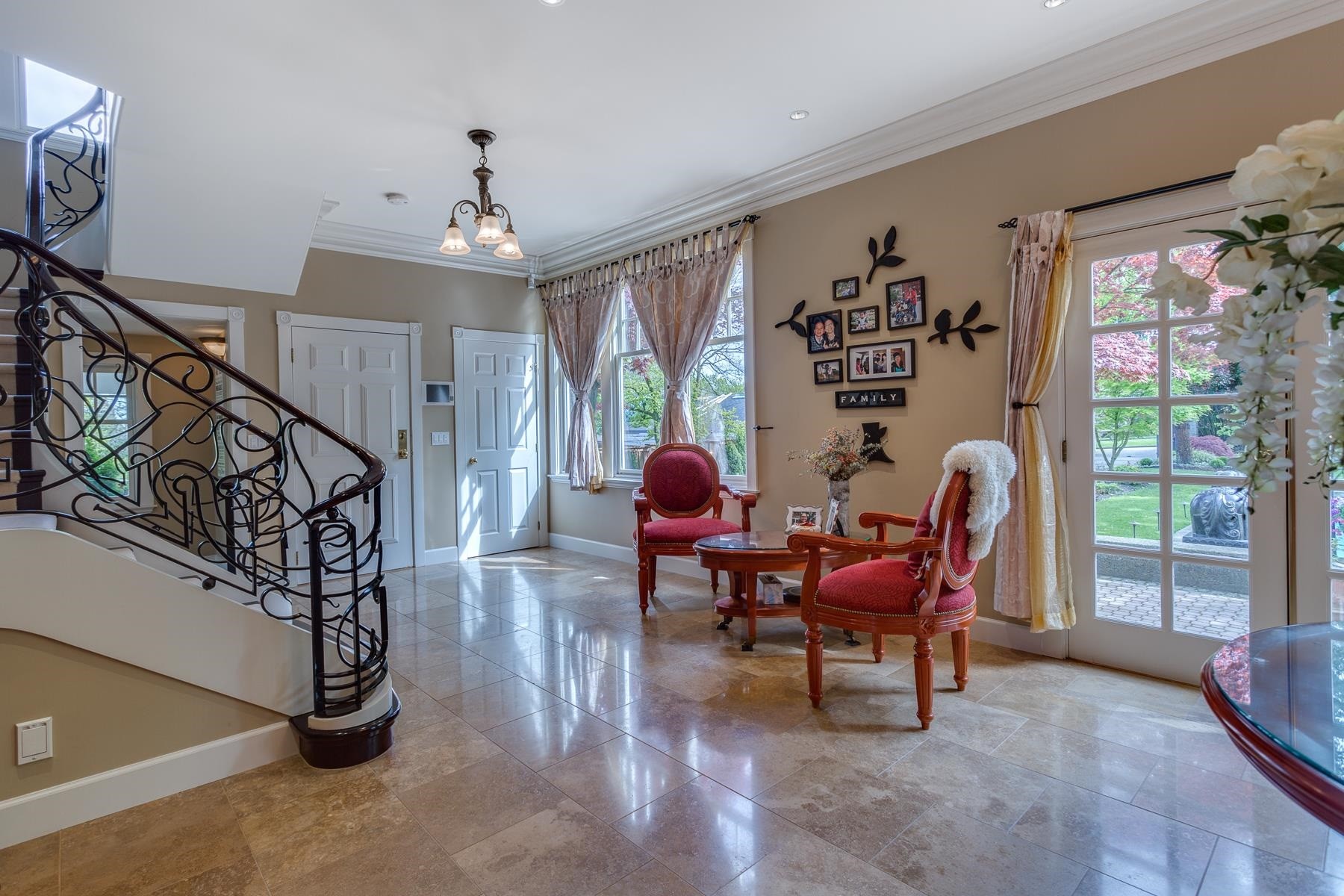 1375 King Edward Avenue W, Vancouver, BC - Indoor
