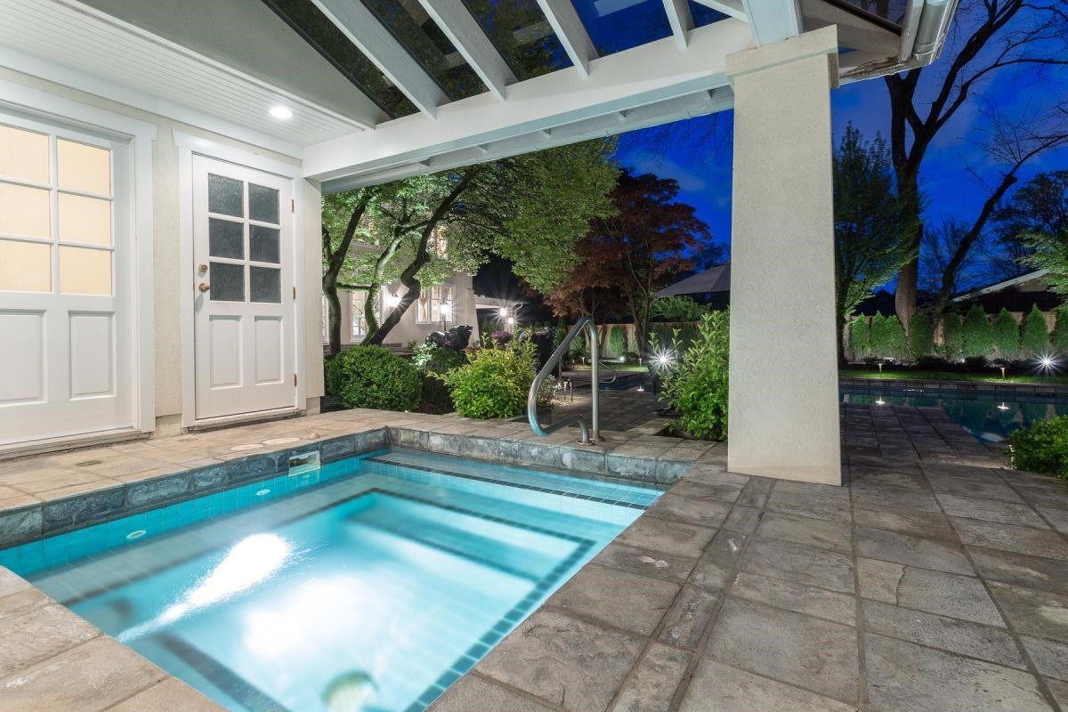 1375 King Edward Avenue W, Vancouver, BC - Outdoor With In Ground Pool