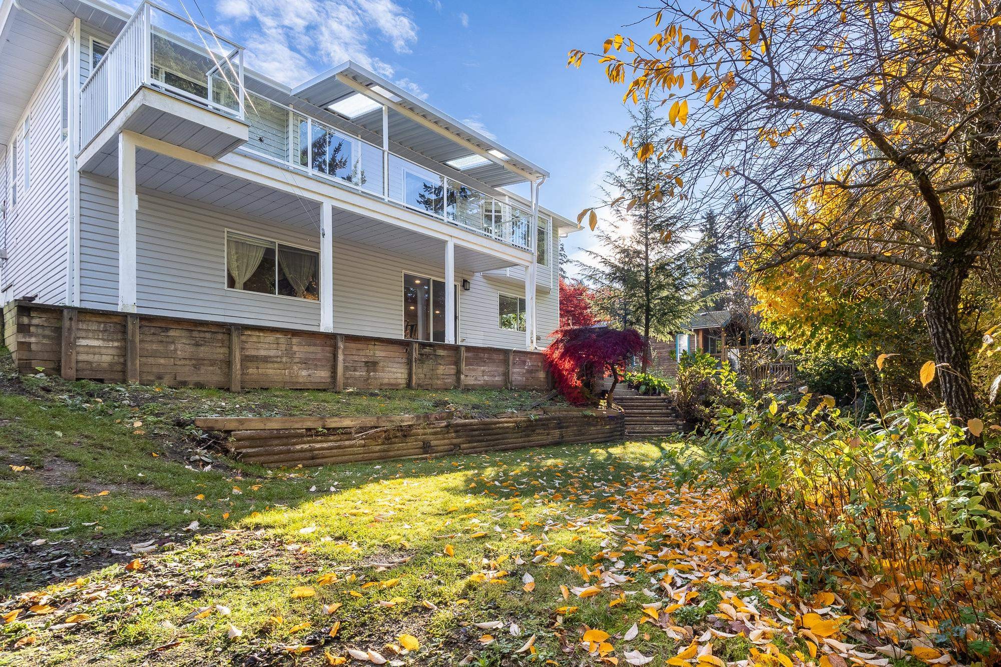 5309 Cedarview Place, Sechelt, BC