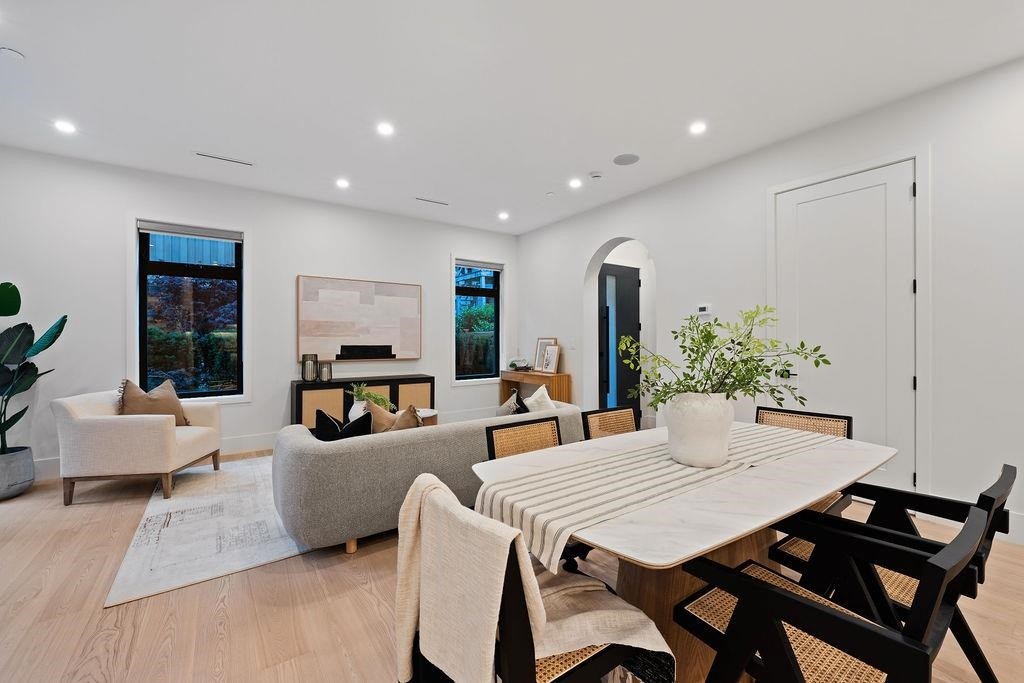 5038 Granville Street, Vancouver, BC