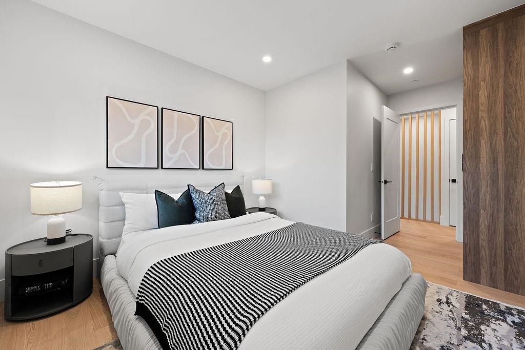 5038 Granville Street, Vancouver, BC