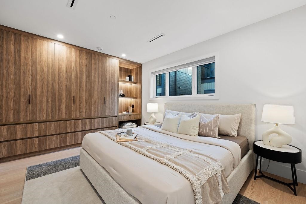 5038 Granville Street, Vancouver, BC