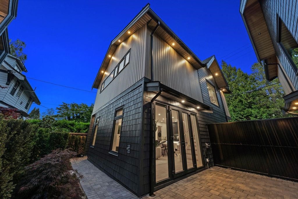5038 Granville Street, Vancouver, BC
