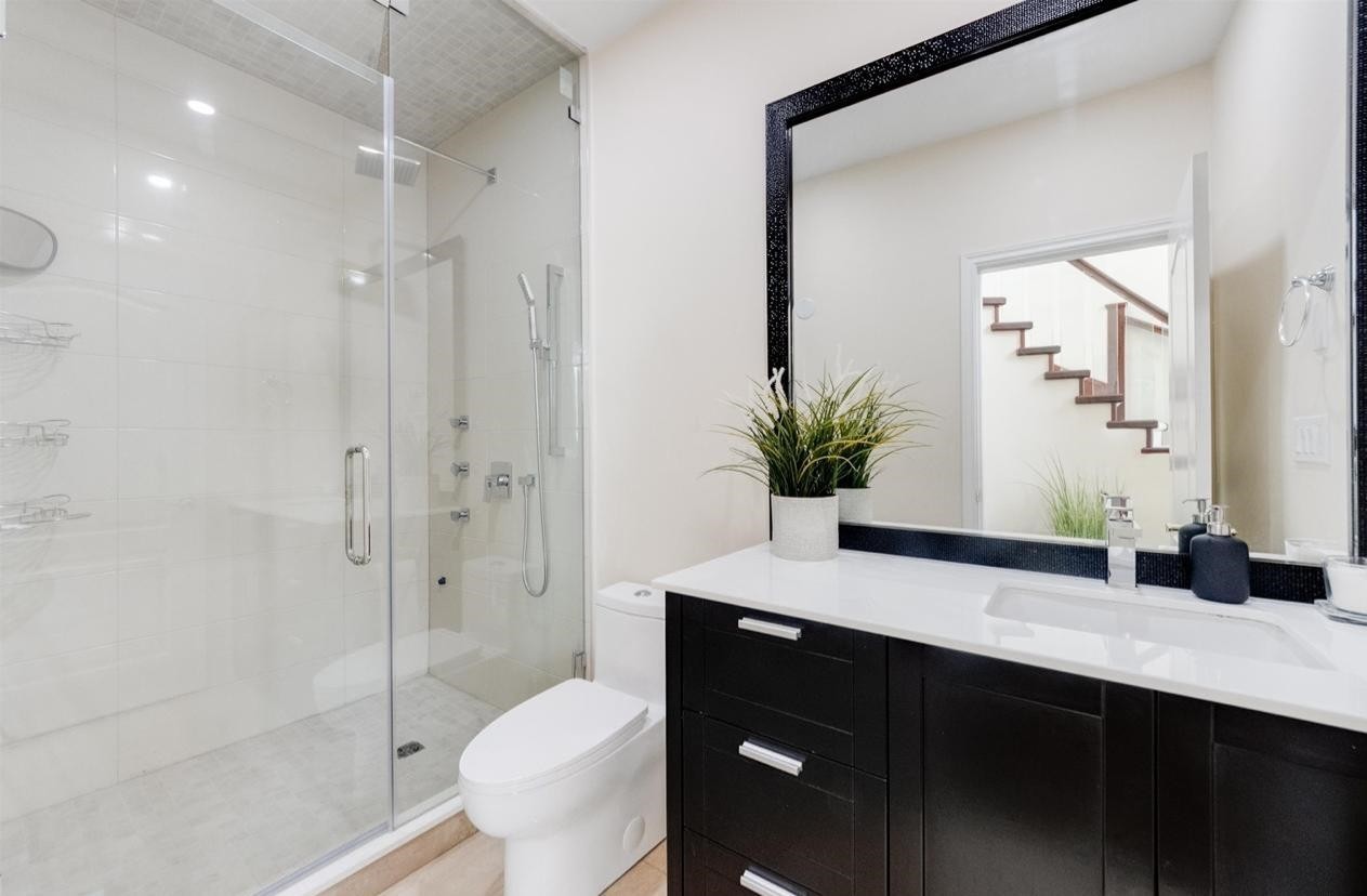 10320 Scotsdale Avenue, Richmond, BC