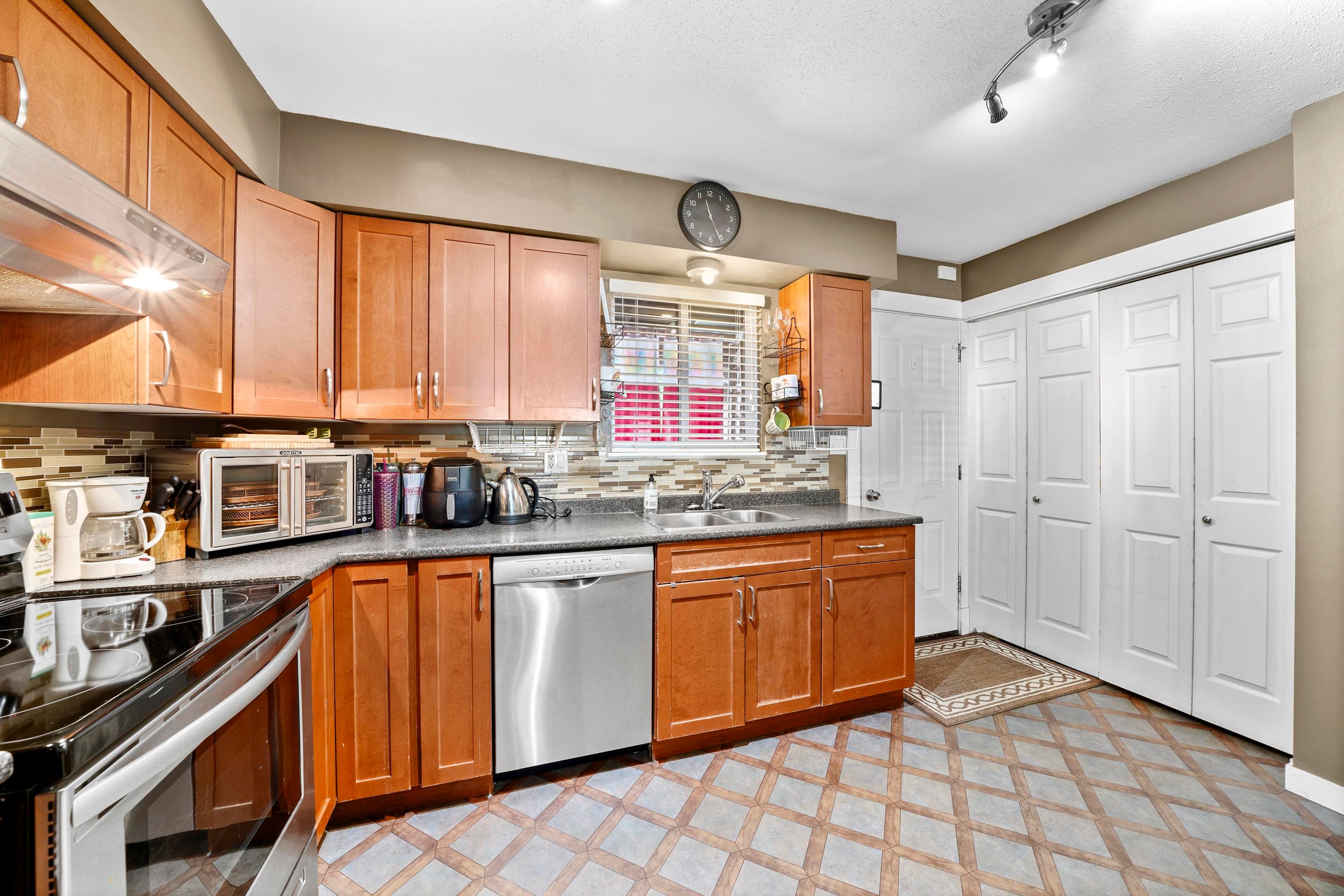 21532 Mayo Place, Maple Ridge, BC