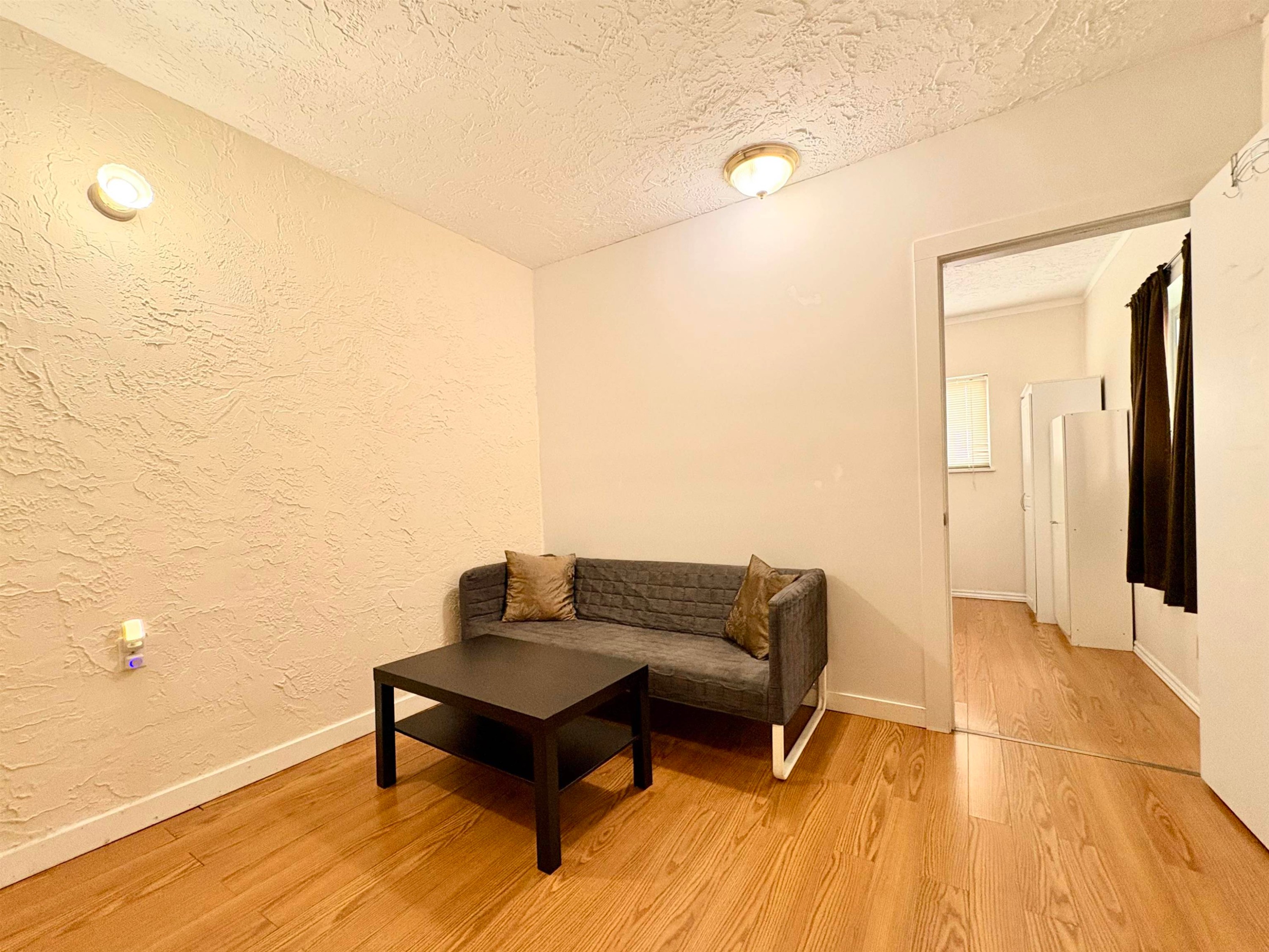 257 Angela Drive, Port Moody, BC - Indoor