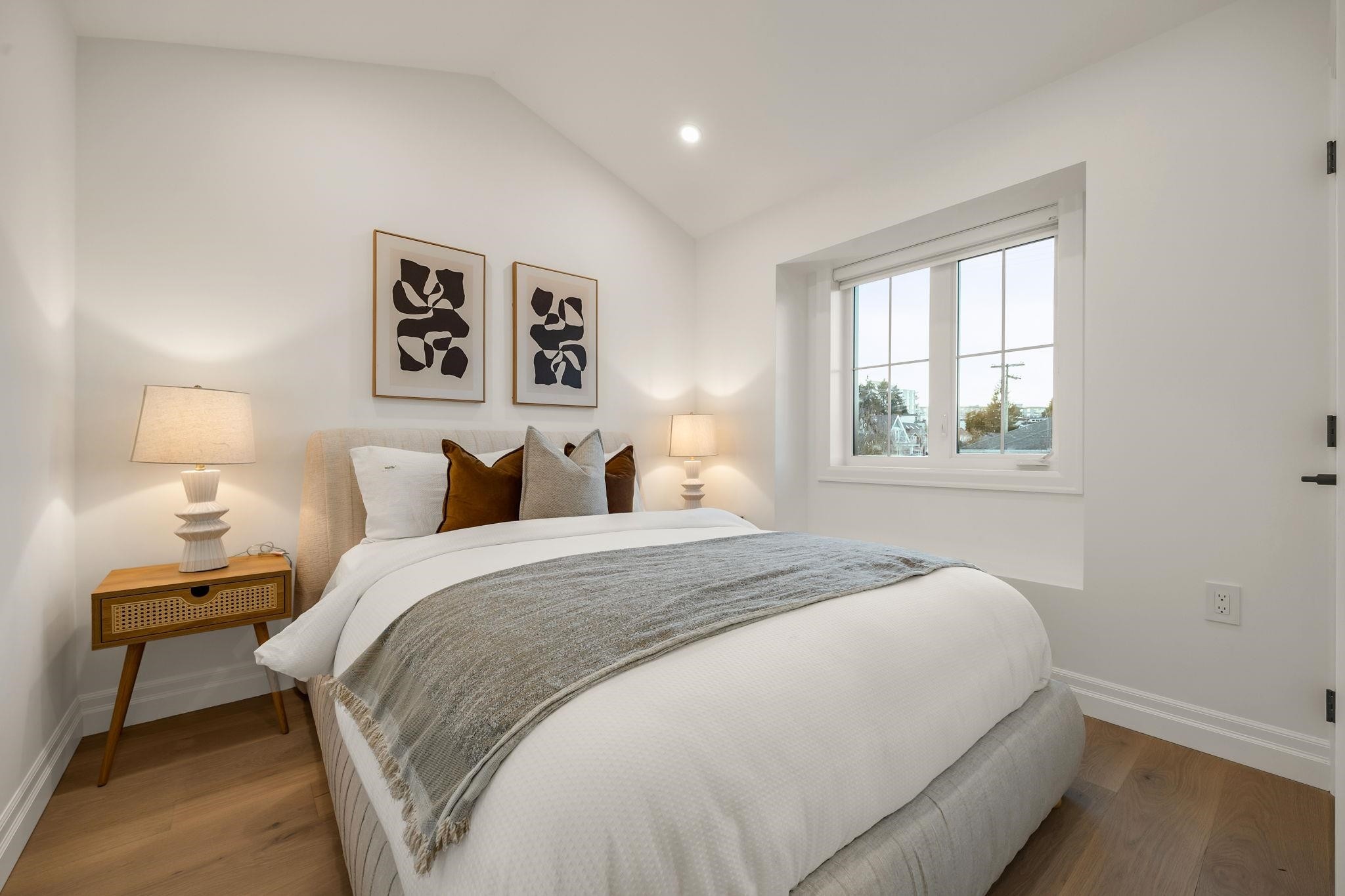 2153 20Th Avenue E, Vancouver, BC