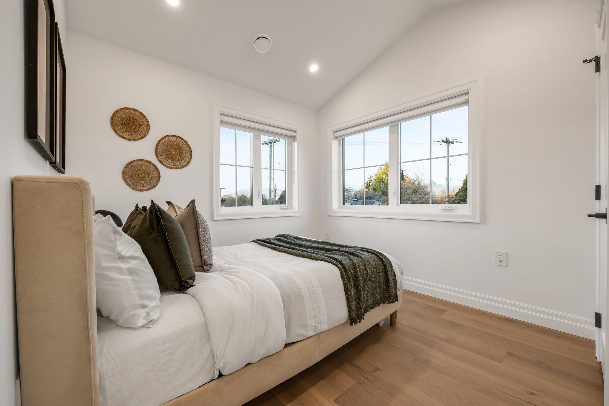 2153 20Th Avenue E, Vancouver, BC