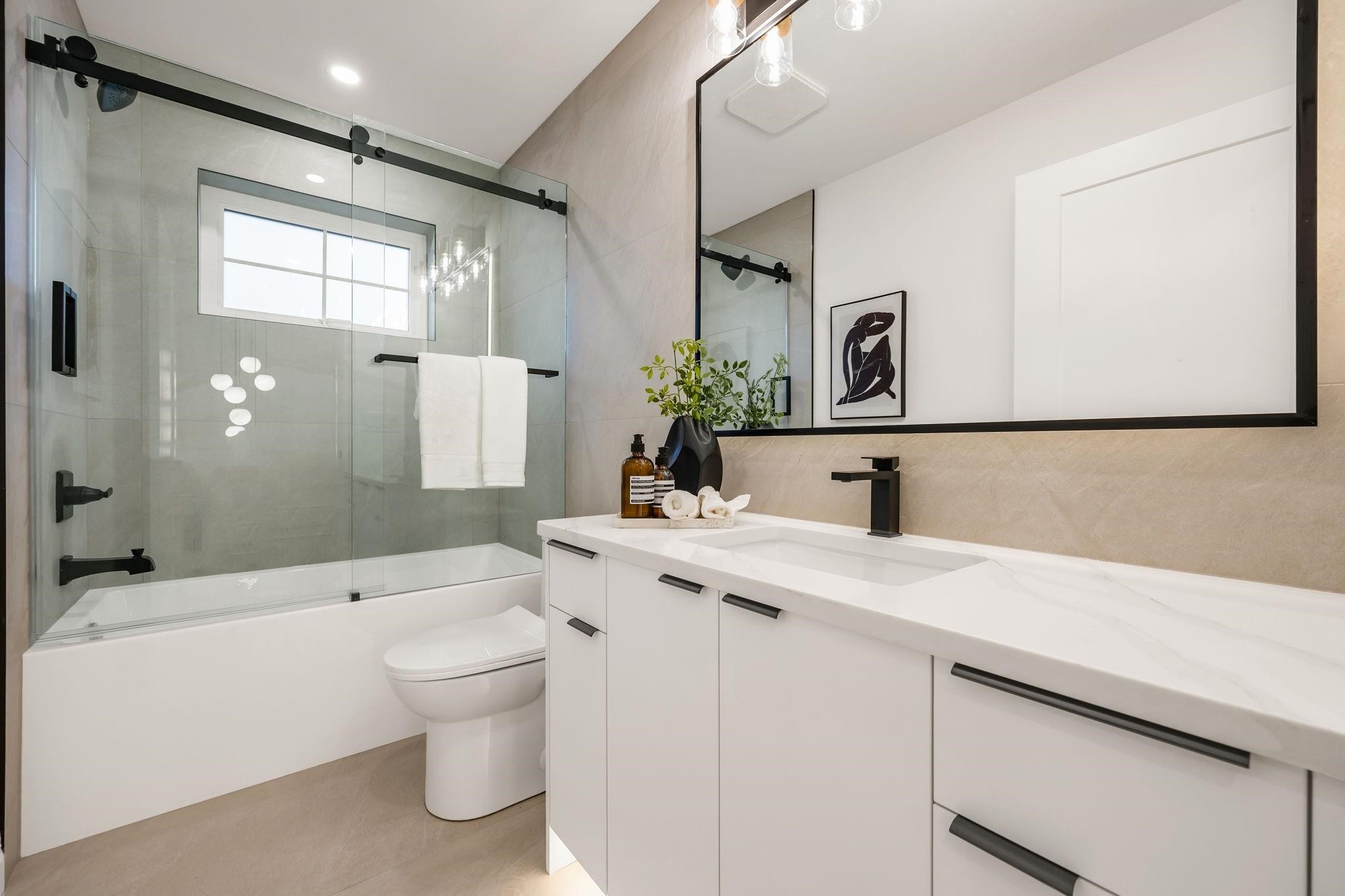 2153 20Th Avenue E, Vancouver, BC