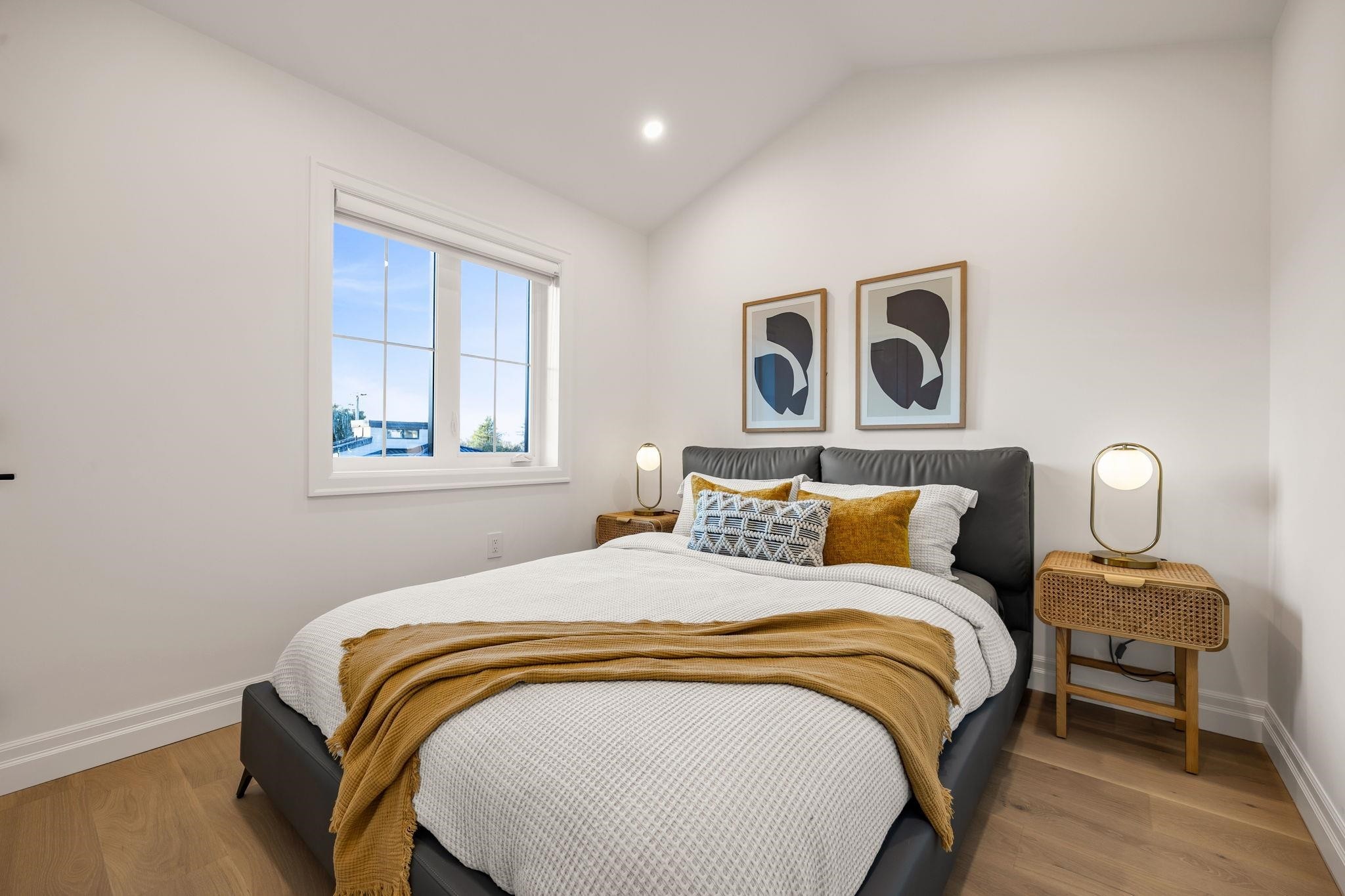 2153 20Th Avenue E, Vancouver, BC