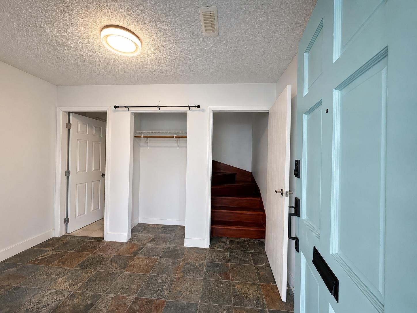 1944 Prairie Avenue, Port Coquitlam, BC