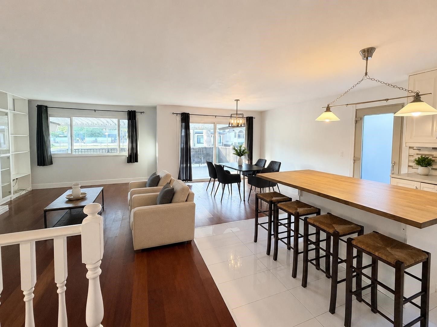 1944 Prairie Avenue, Port Coquitlam, BC