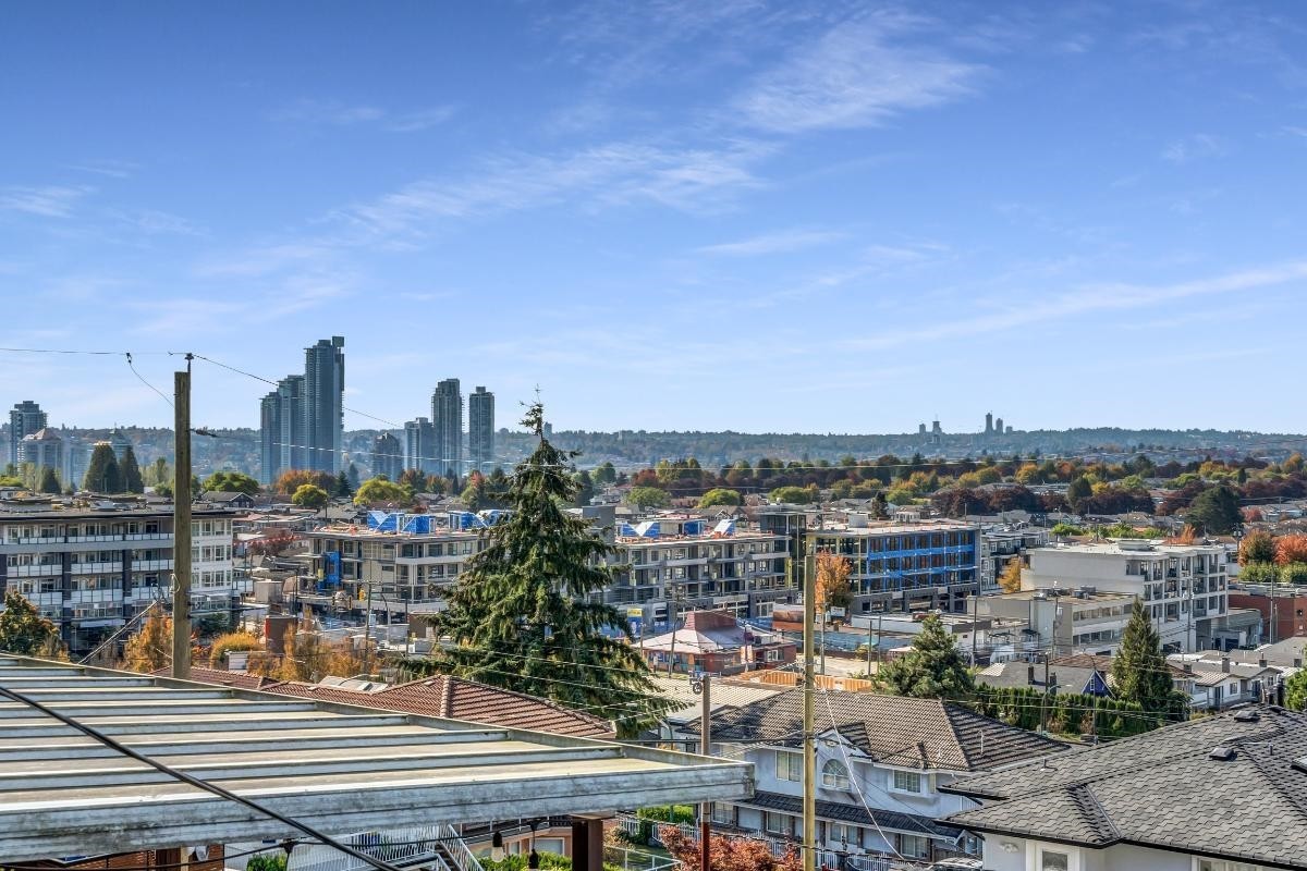 175 Delta Avenue, Burnaby, BC